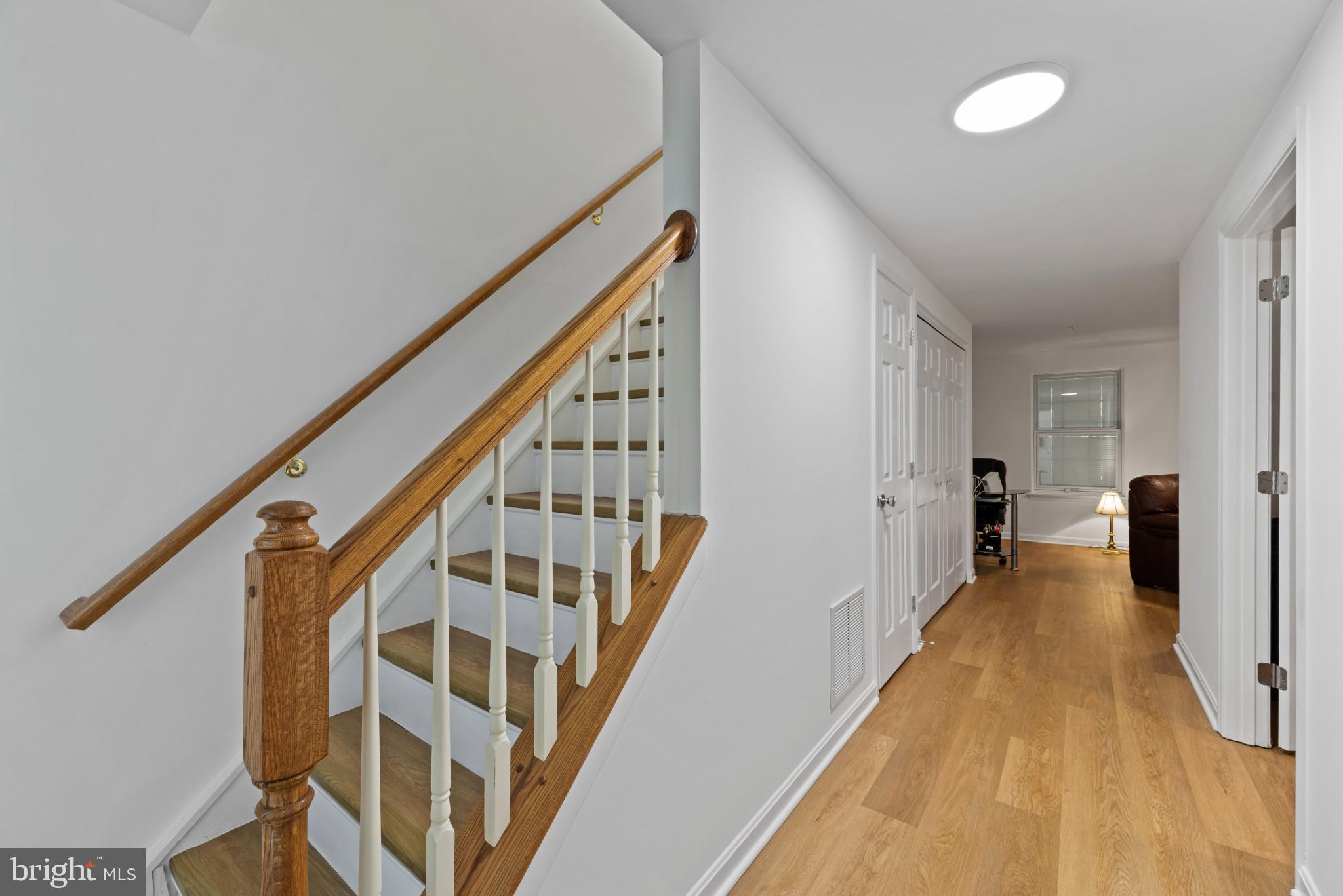 FALCON CREST - Residential