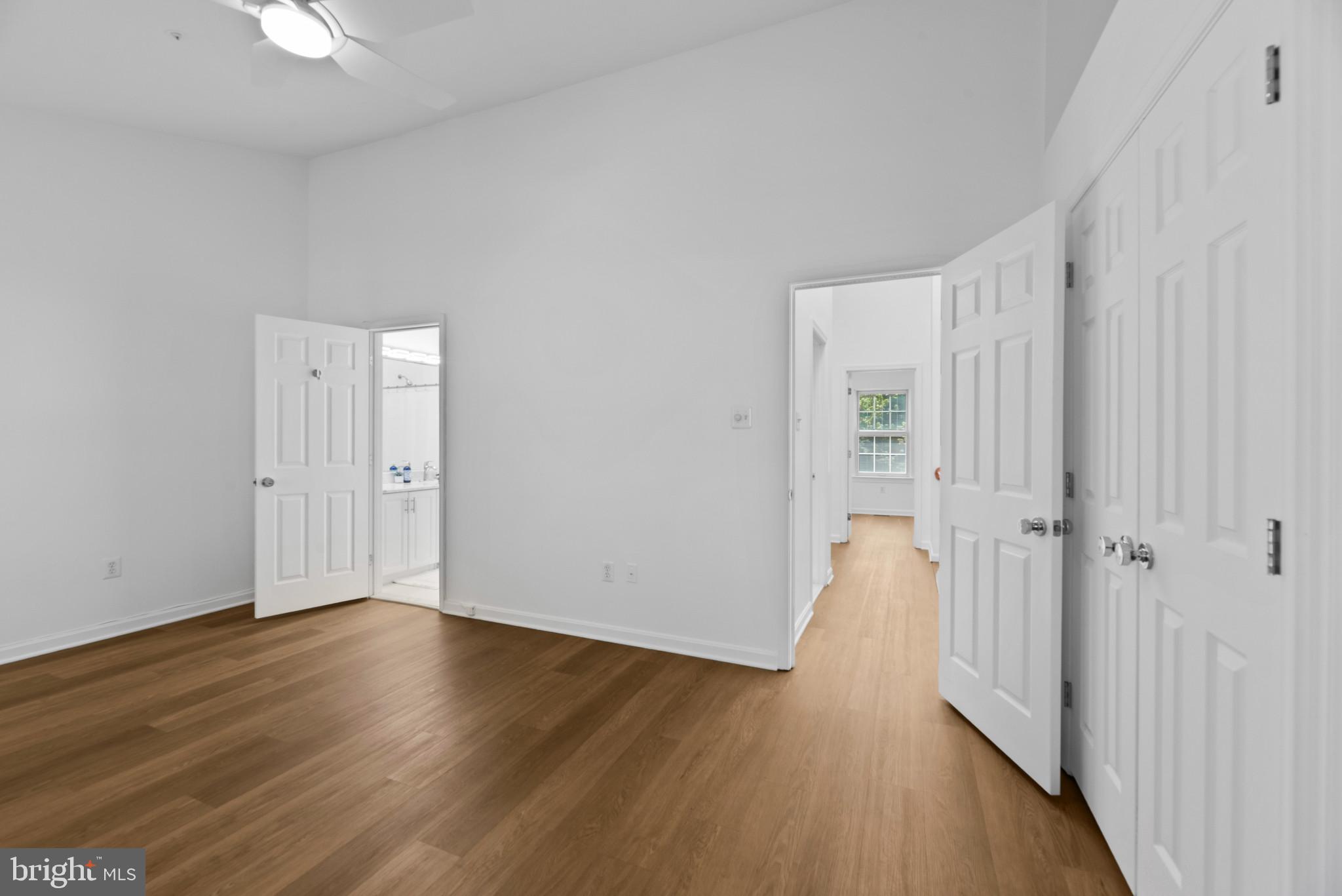 FALCON CREST - Residential