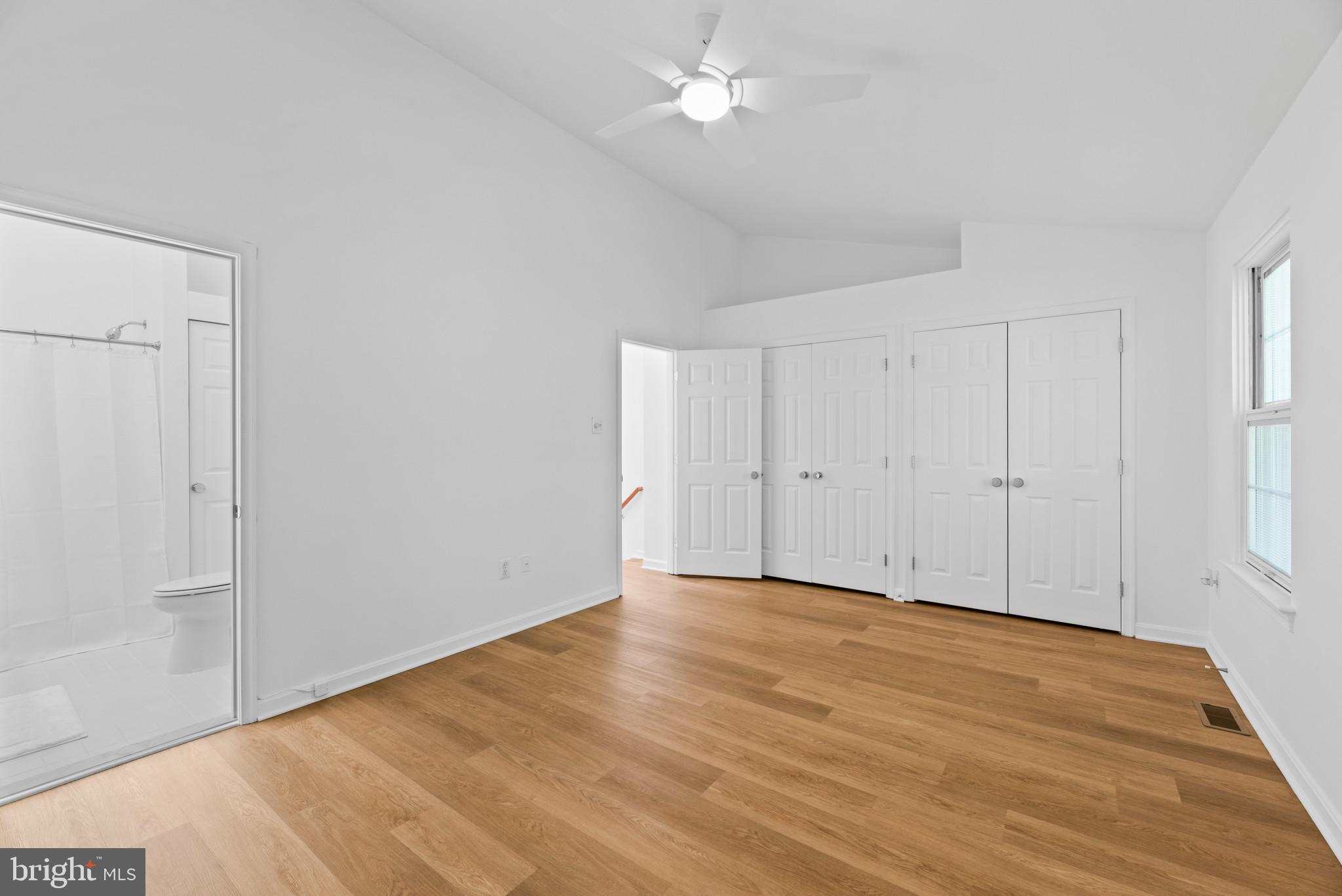 FALCON CREST - Residential