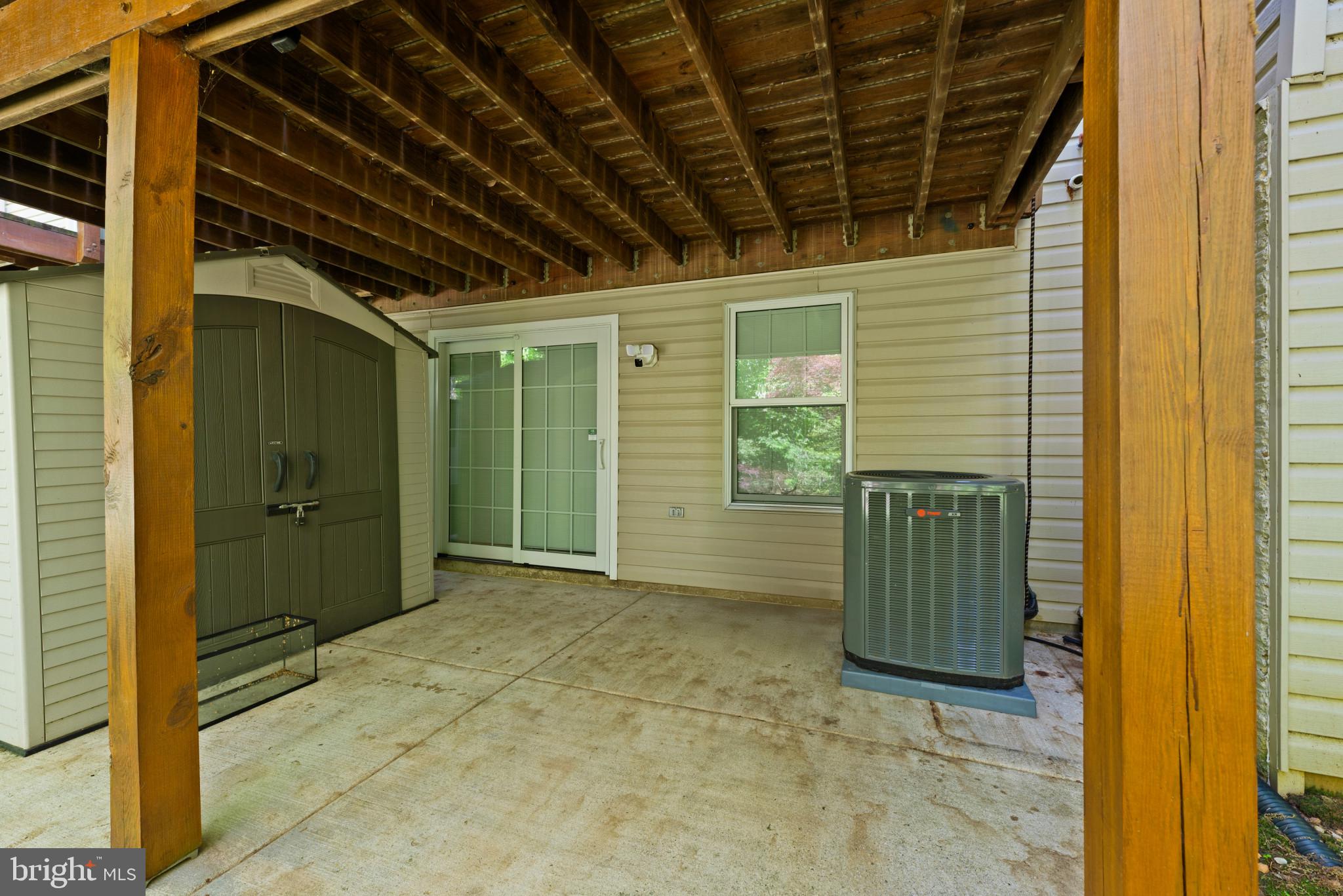 FALCON CREST - Residential