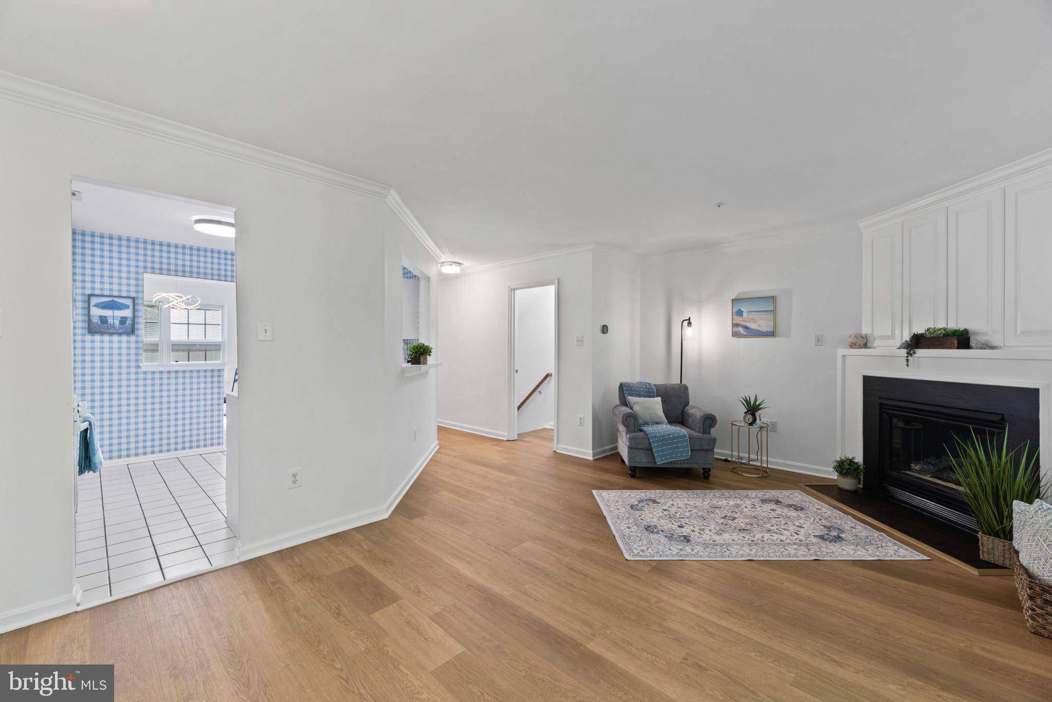 FALCON CREST - Residential