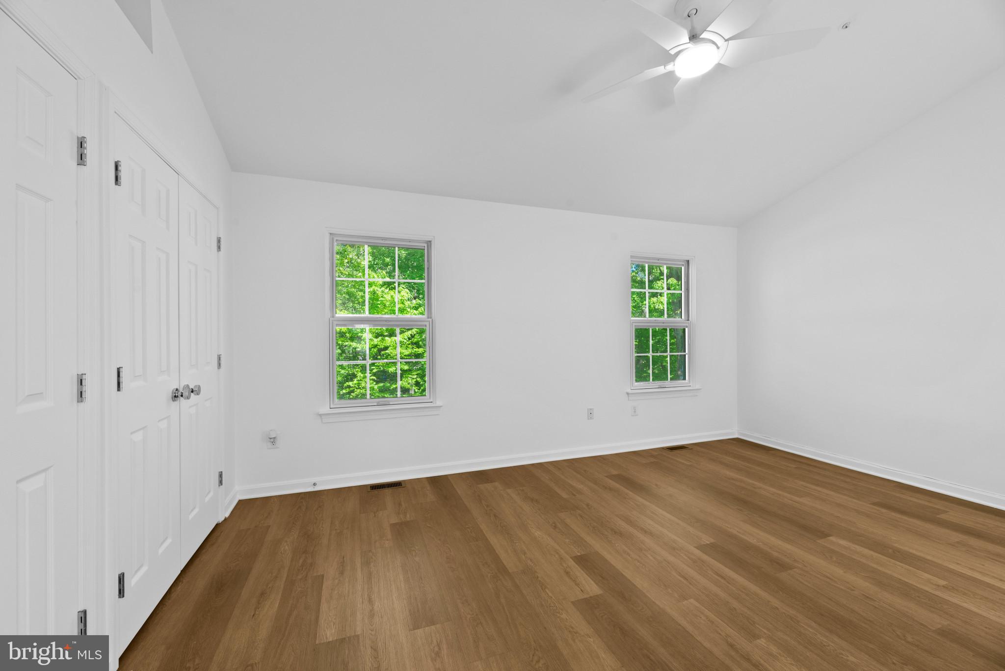 FALCON CREST - Residential