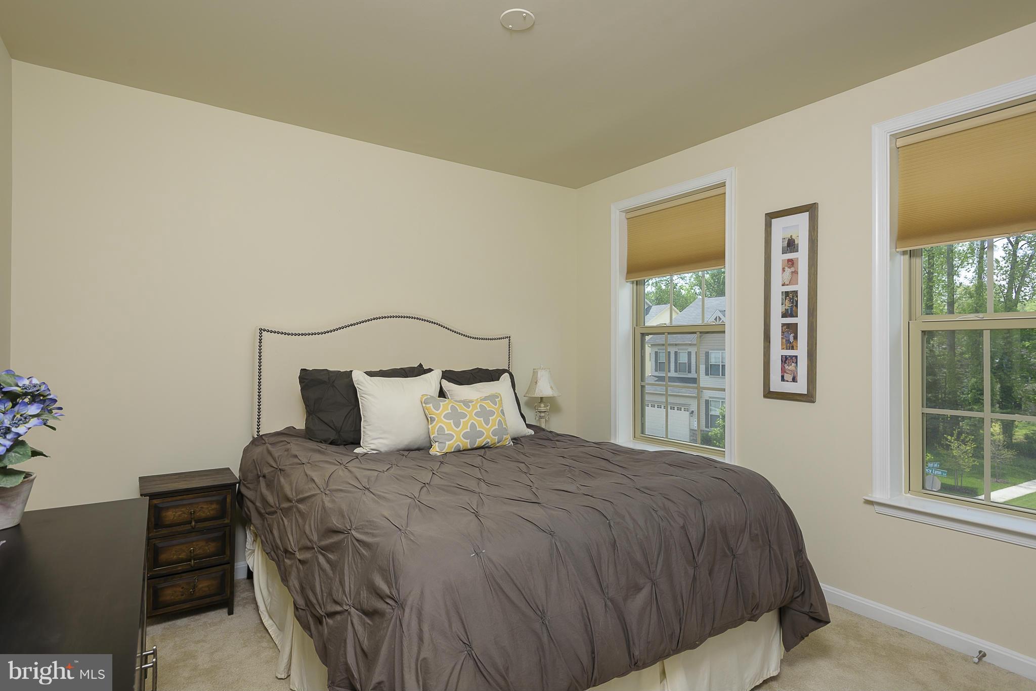 CANTERBURY VILLAGE - Residential Lease