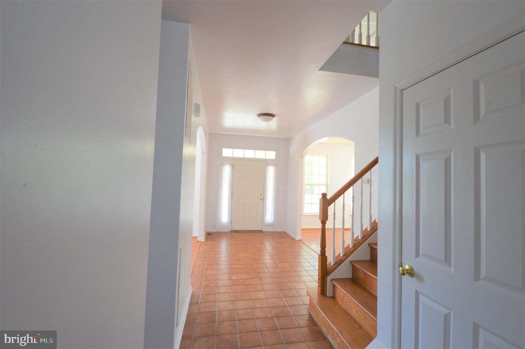 HUNTFIELD - Residential Lease