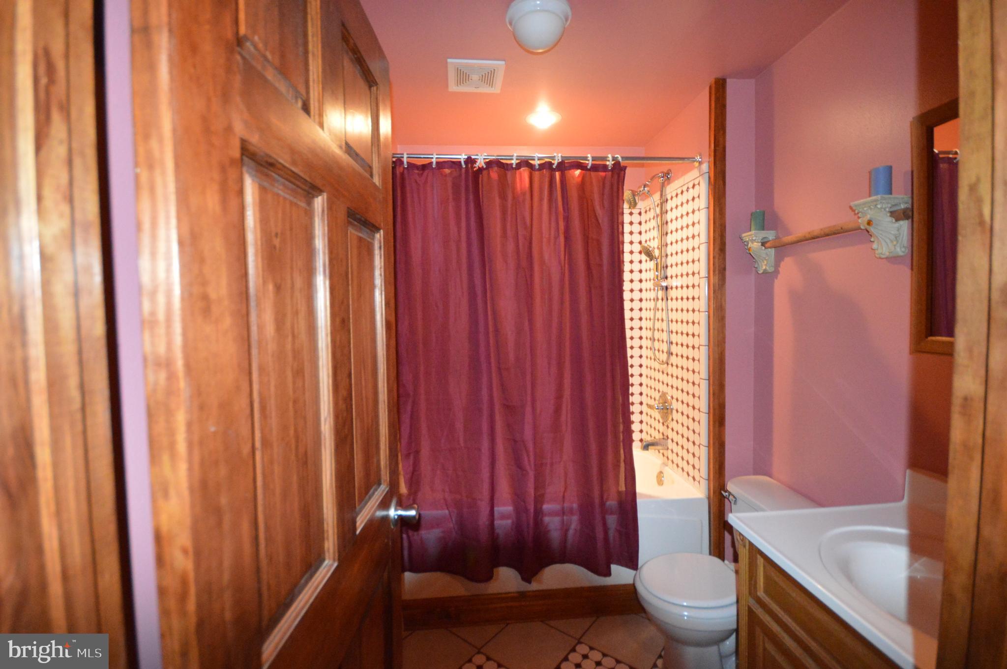 HUNTFIELD - Residential Lease