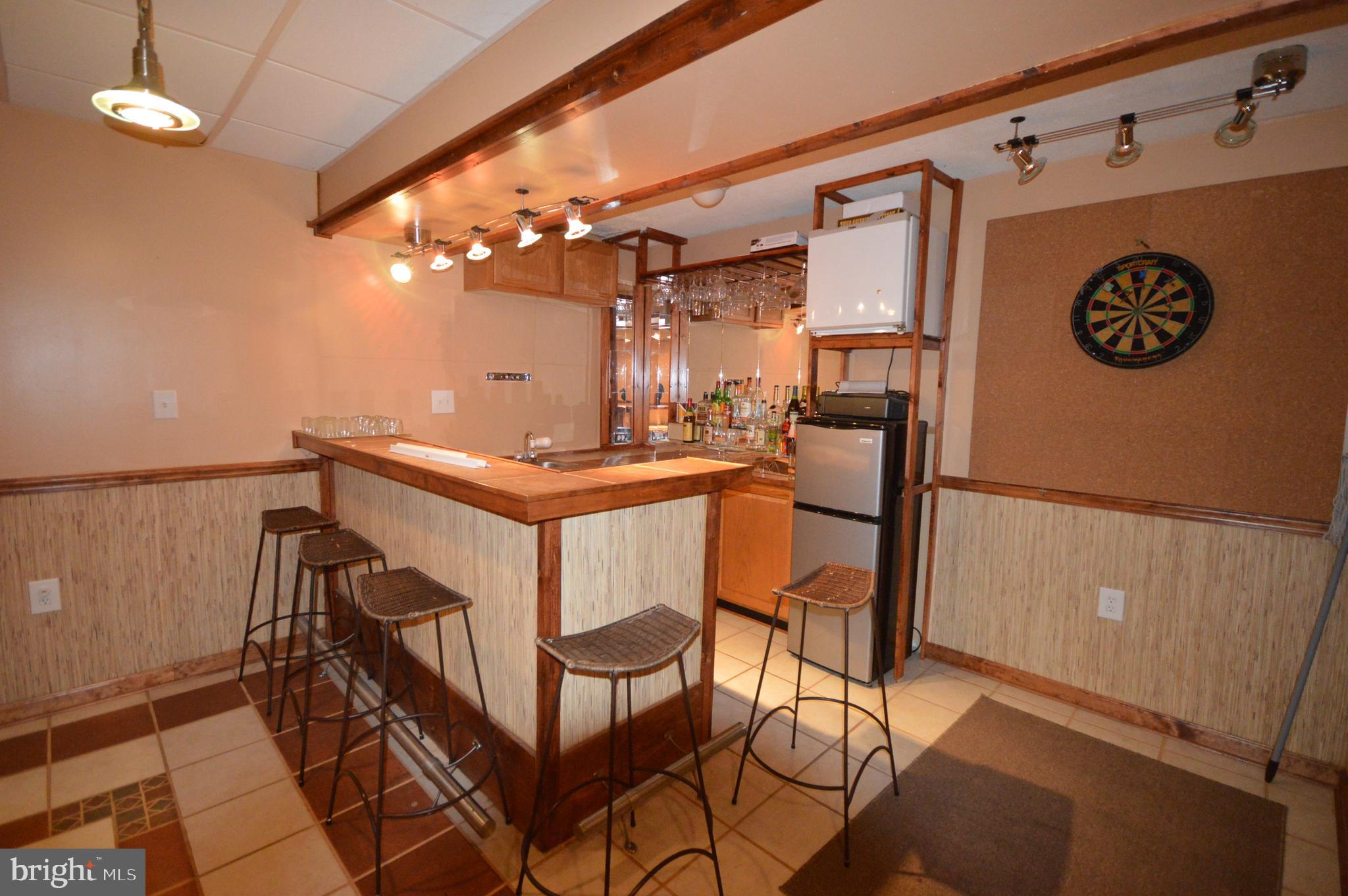 HUNTFIELD - Residential Lease