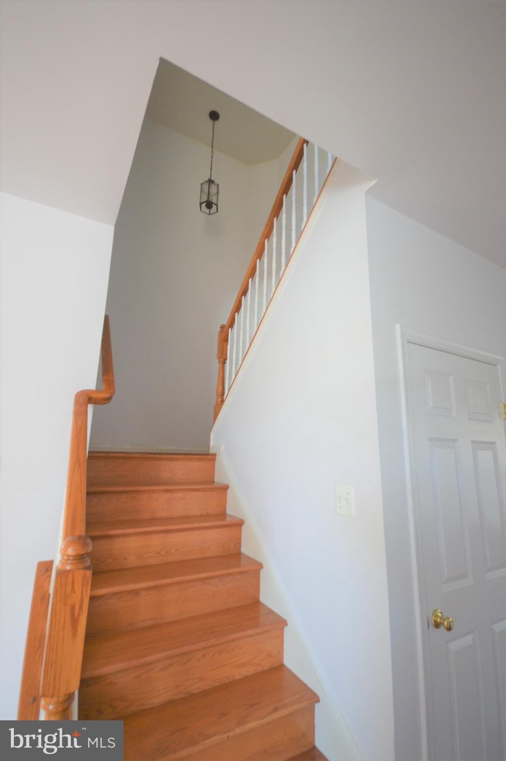 HUNTFIELD - Residential Lease