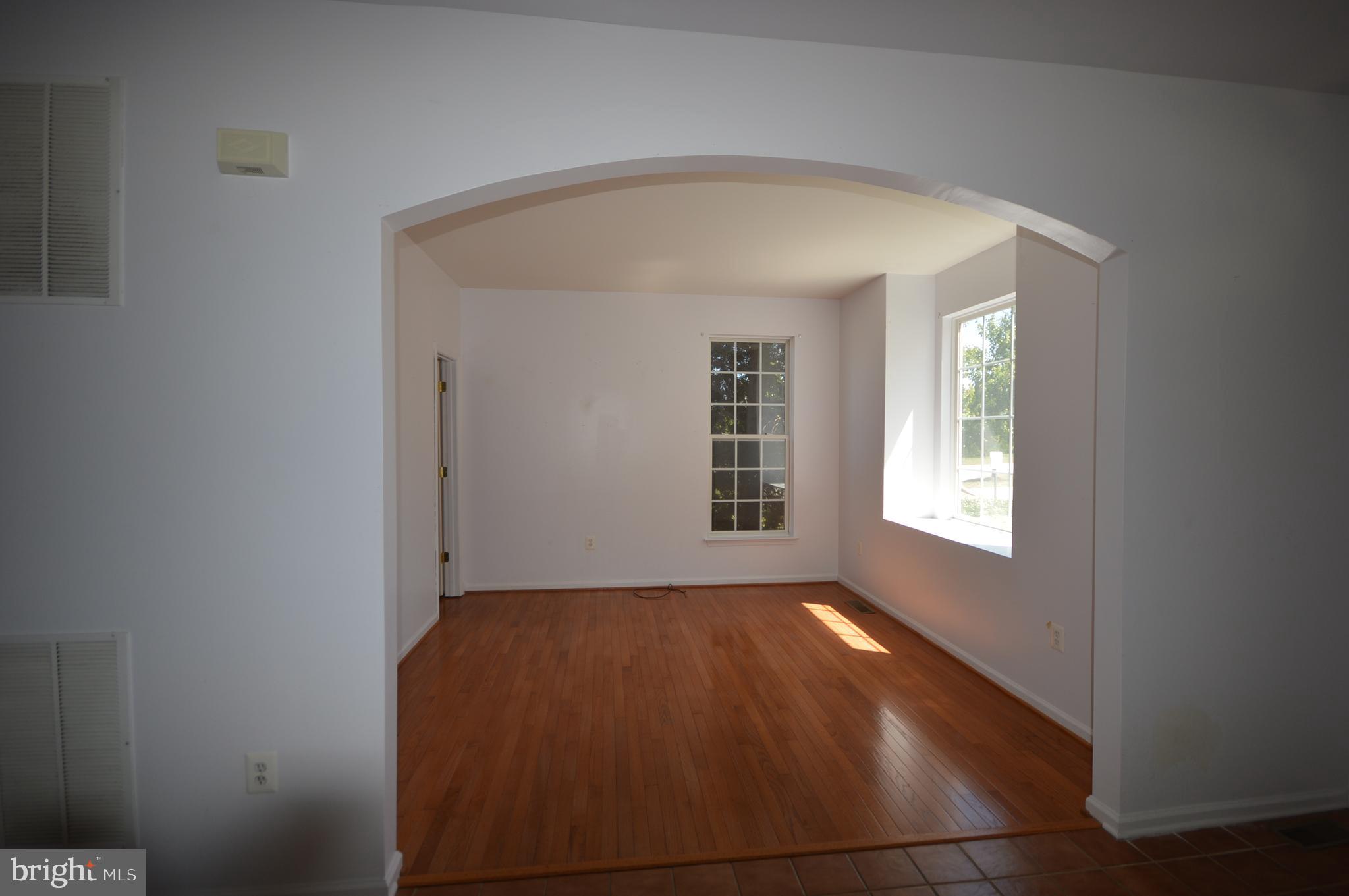 HUNTFIELD - Residential Lease