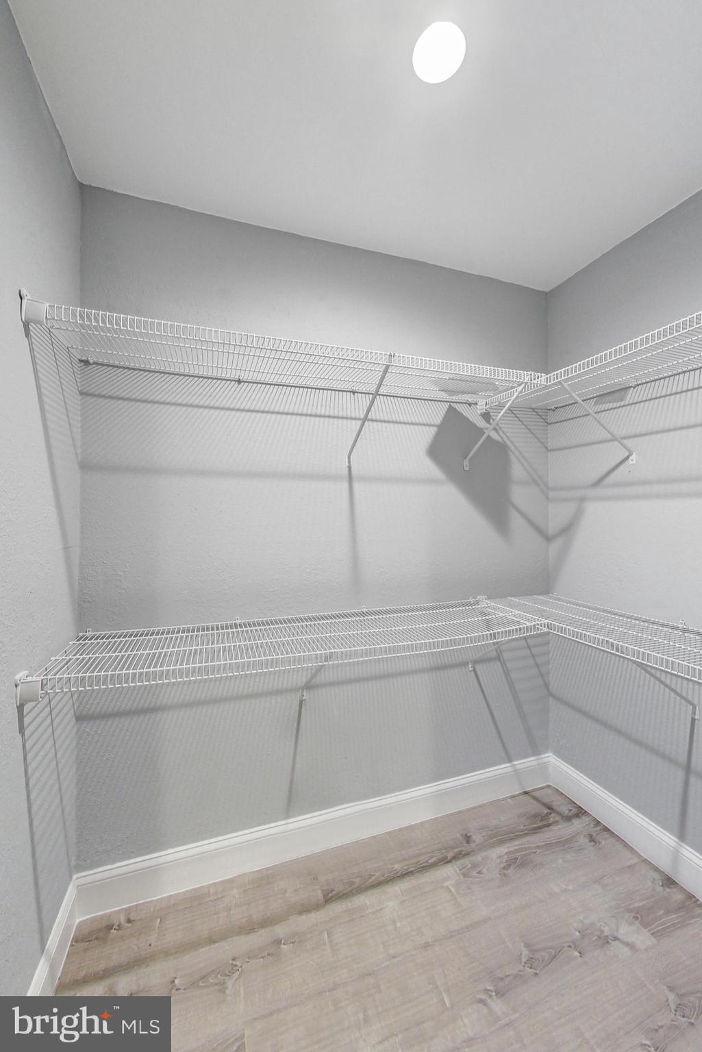 FOUNTAINS AT MCLEAN - Residential