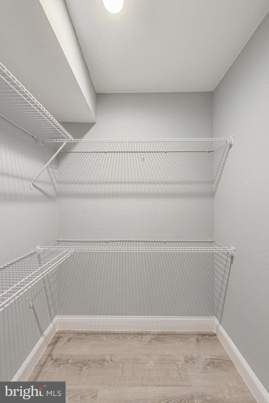 FOUNTAINS AT MCLEAN - Residential