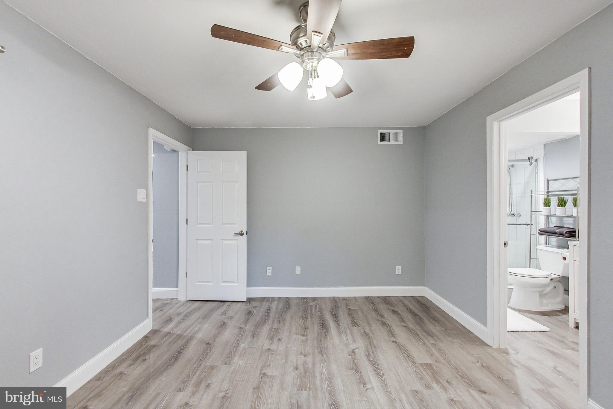 FOUNTAINS AT MCLEAN - Residential