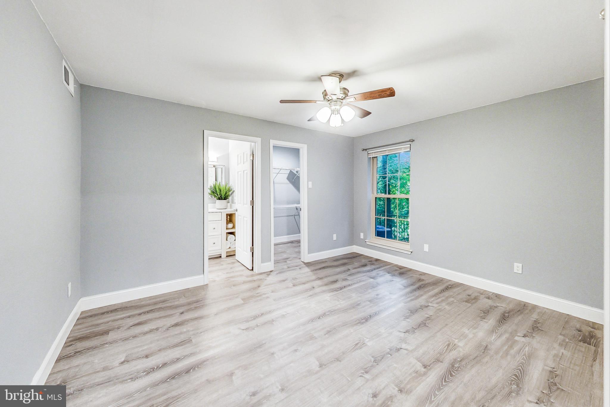 FOUNTAINS AT MCLEAN - Residential