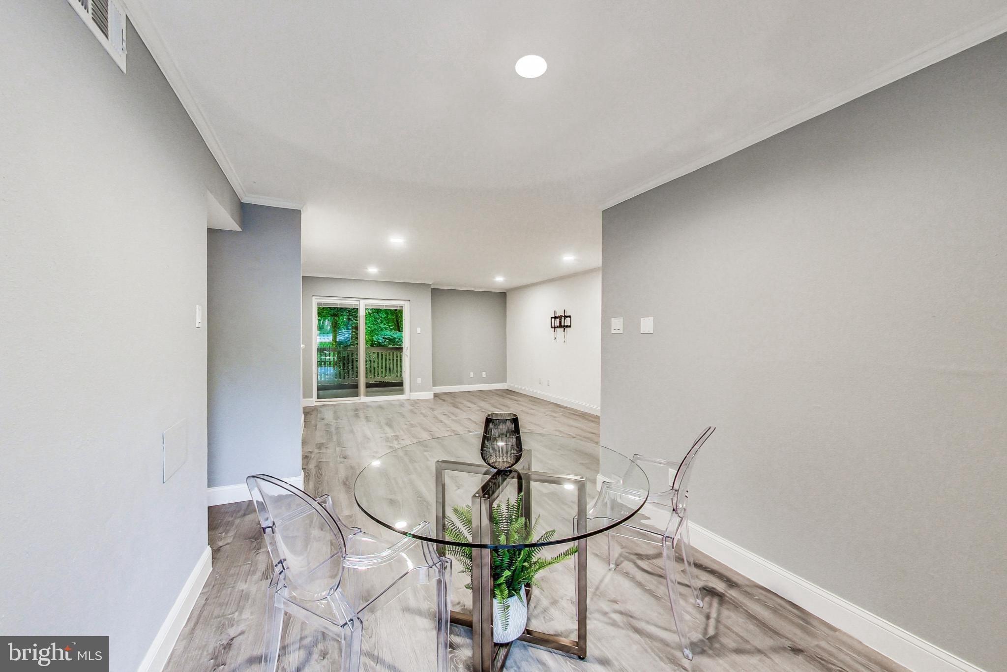 FOUNTAINS AT MCLEAN - Residential