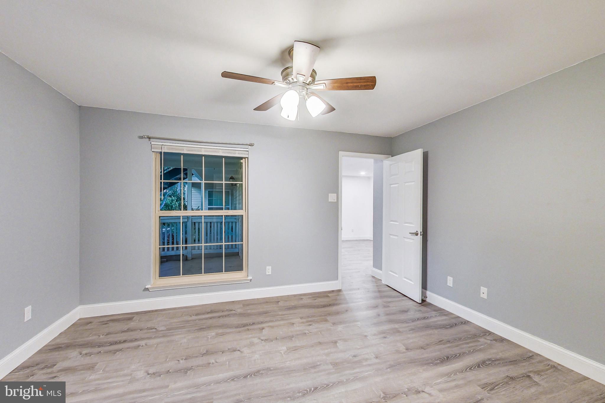 FOUNTAINS AT MCLEAN - Residential