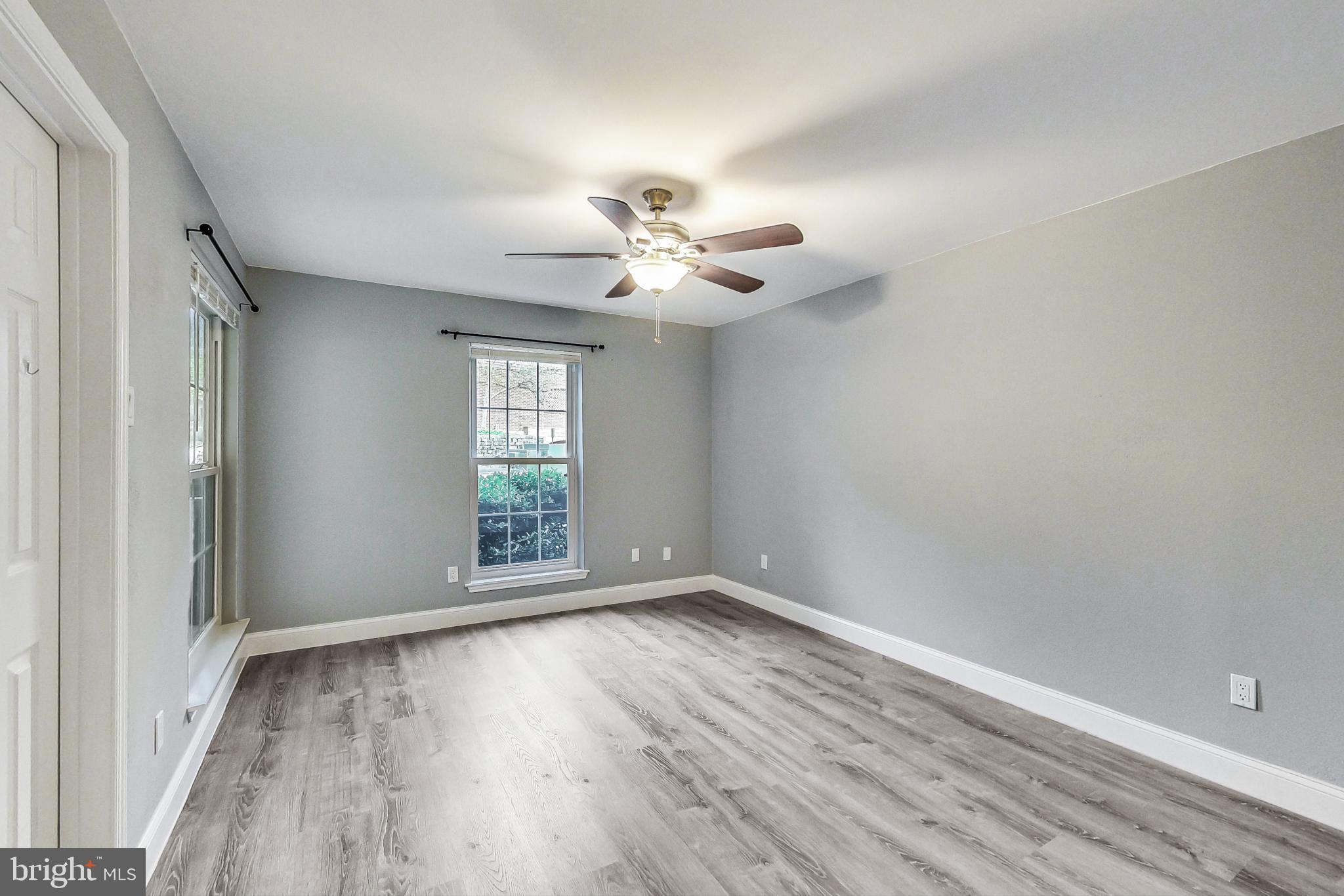 FOUNTAINS AT MCLEAN - Residential