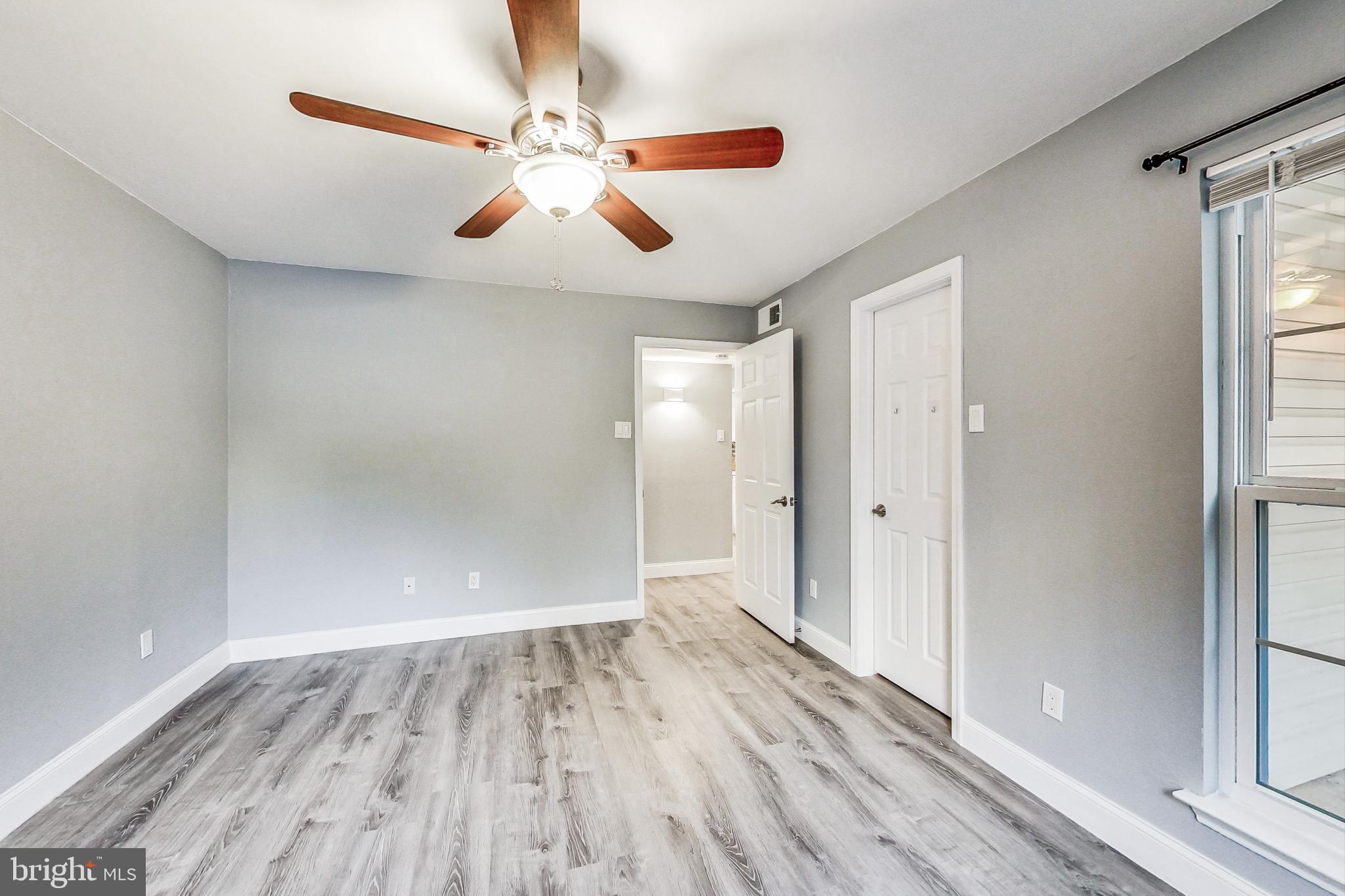 FOUNTAINS AT MCLEAN - Residential