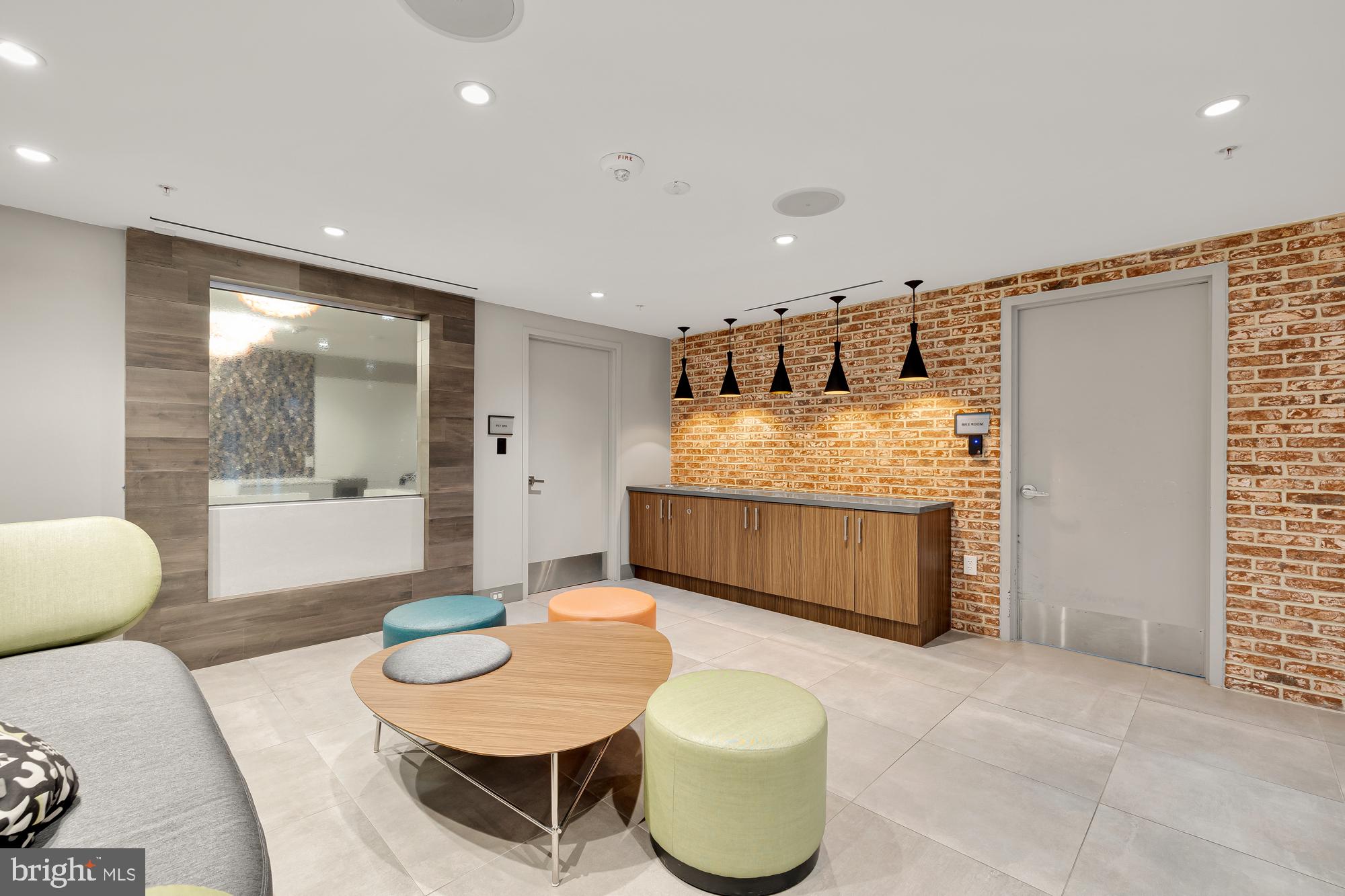 NATIONAL HARBOR - Residential