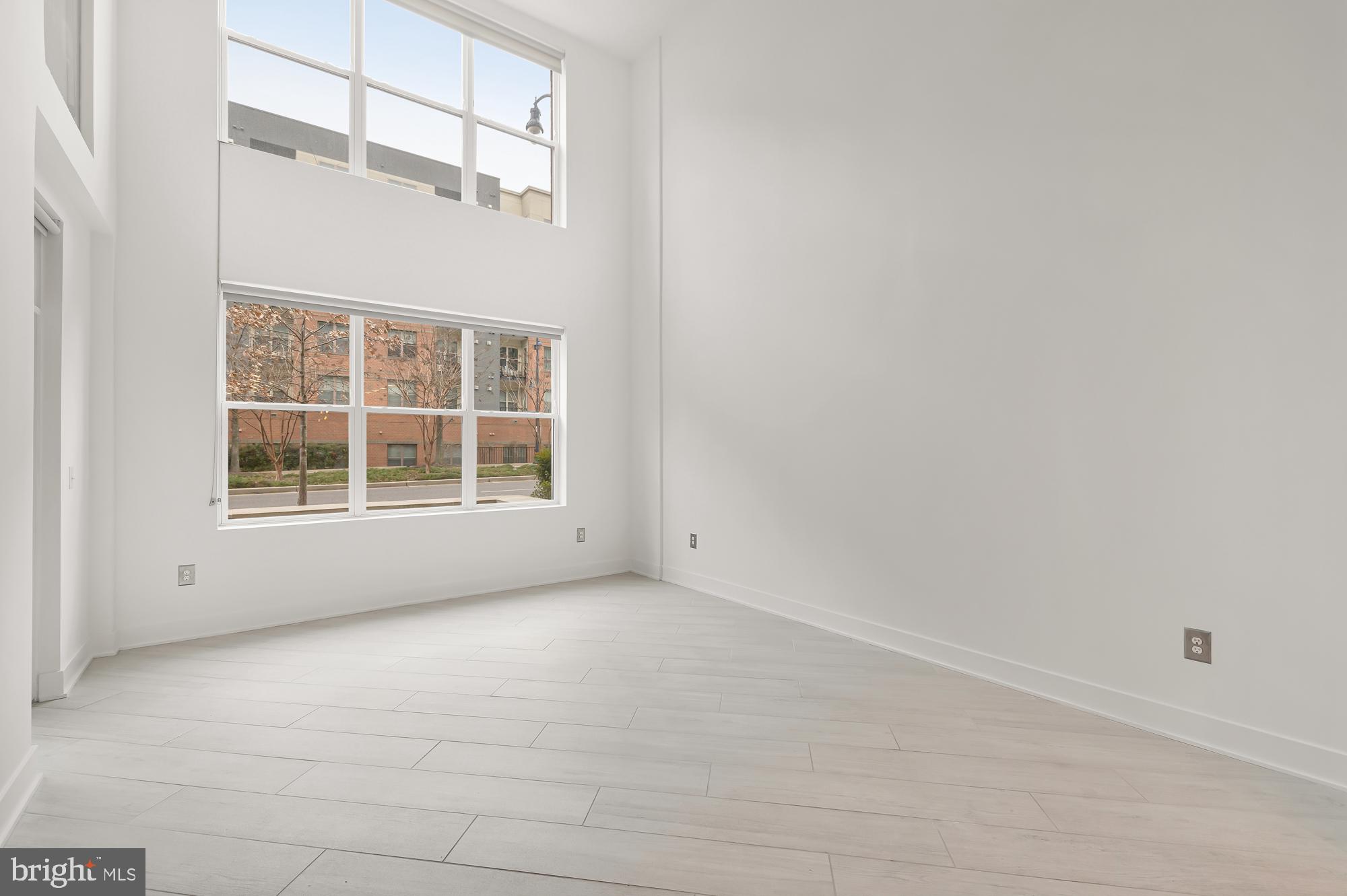 NATIONAL HARBOR - Residential