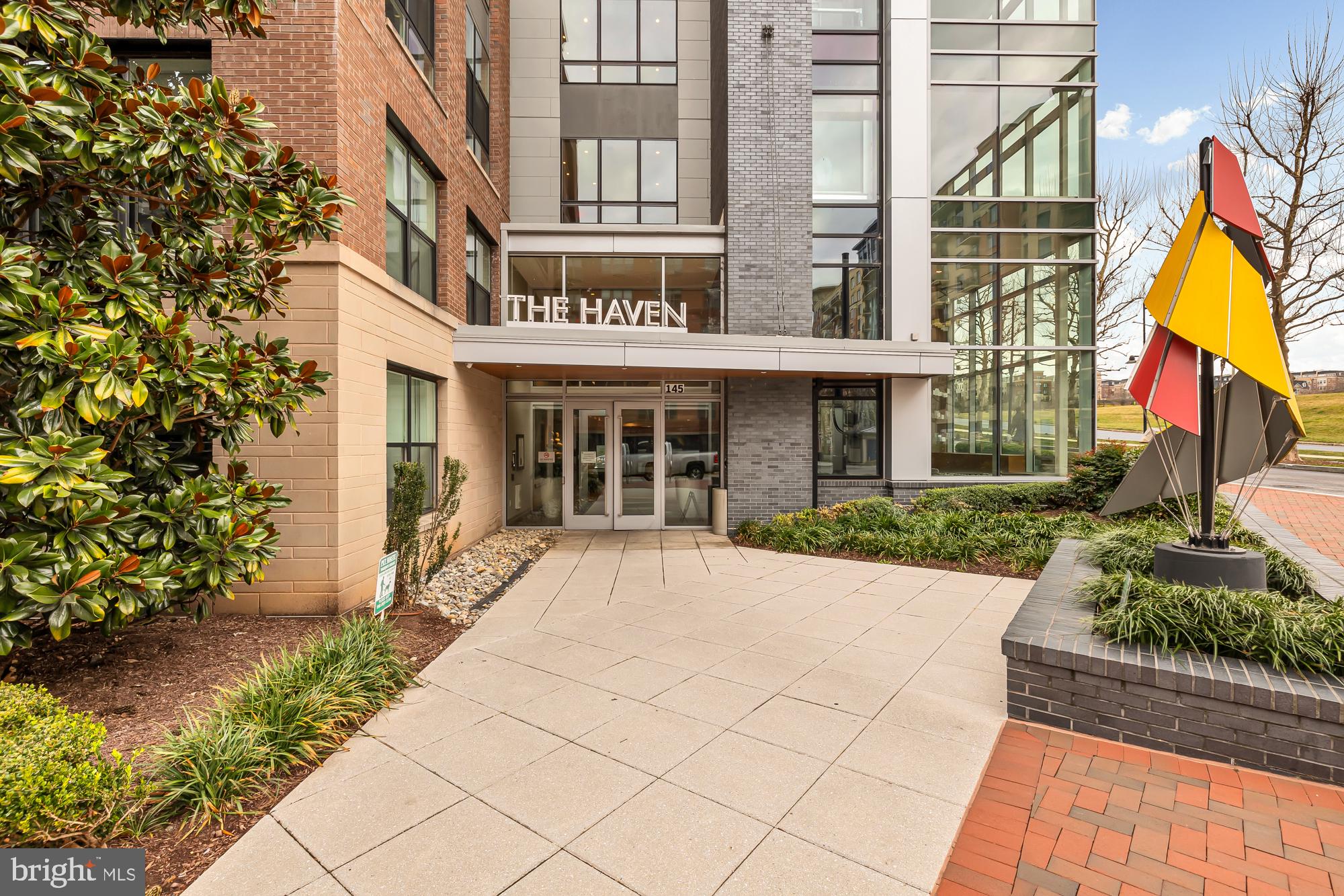 NATIONAL HARBOR - Residential