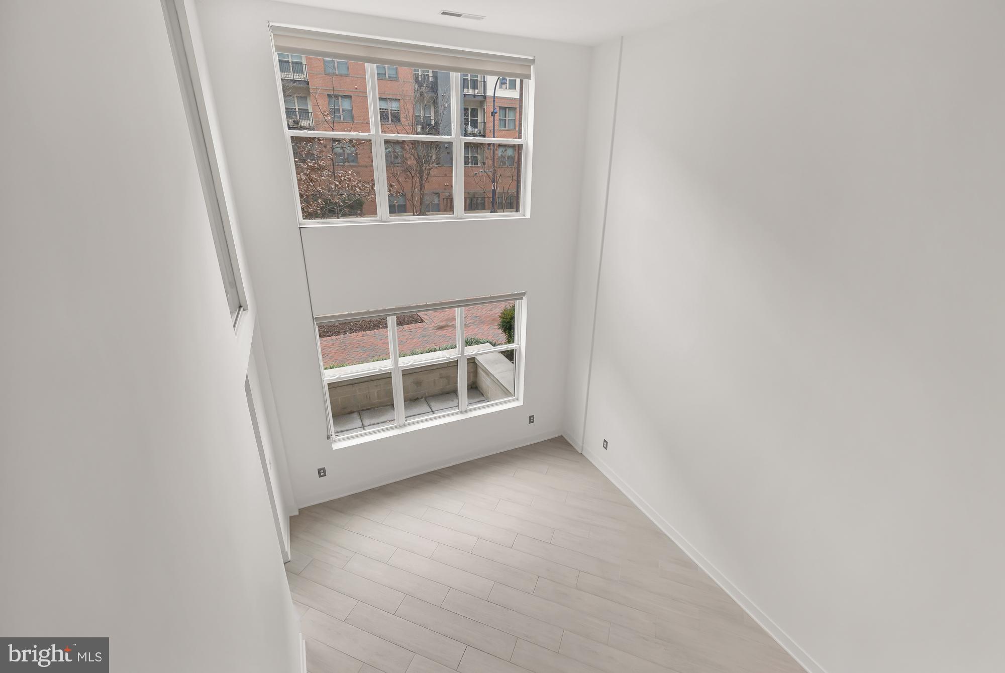 NATIONAL HARBOR - Residential