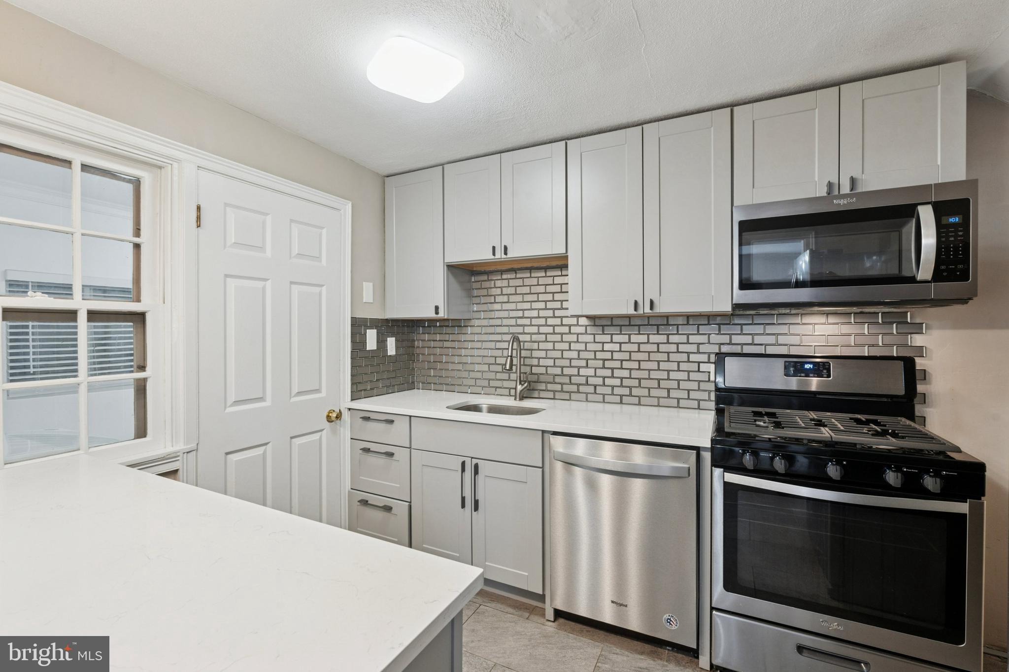 ROXBOROUGH - Residential