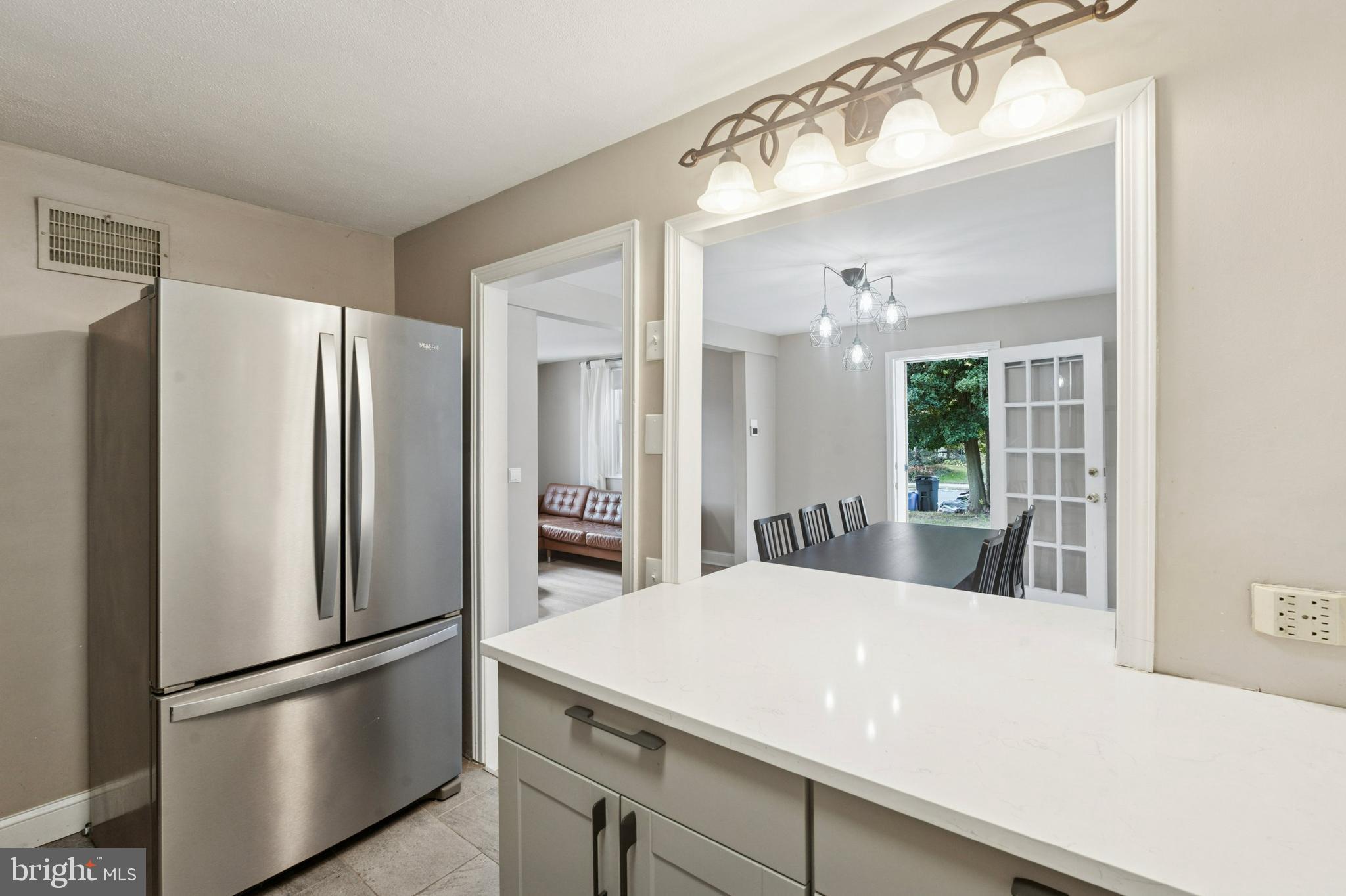 ROXBOROUGH - Residential