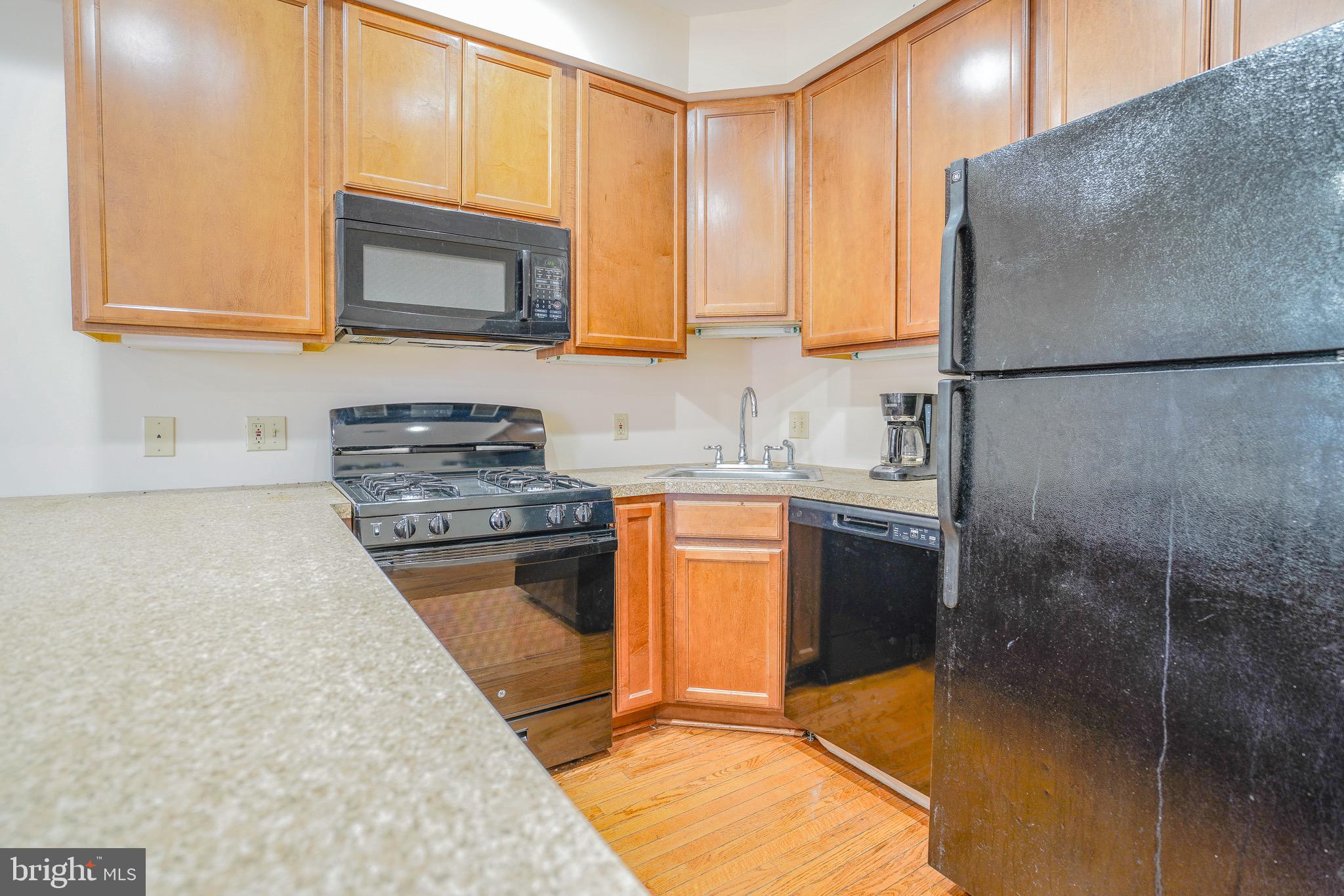 FAIRMOUNT - Residential Lease
