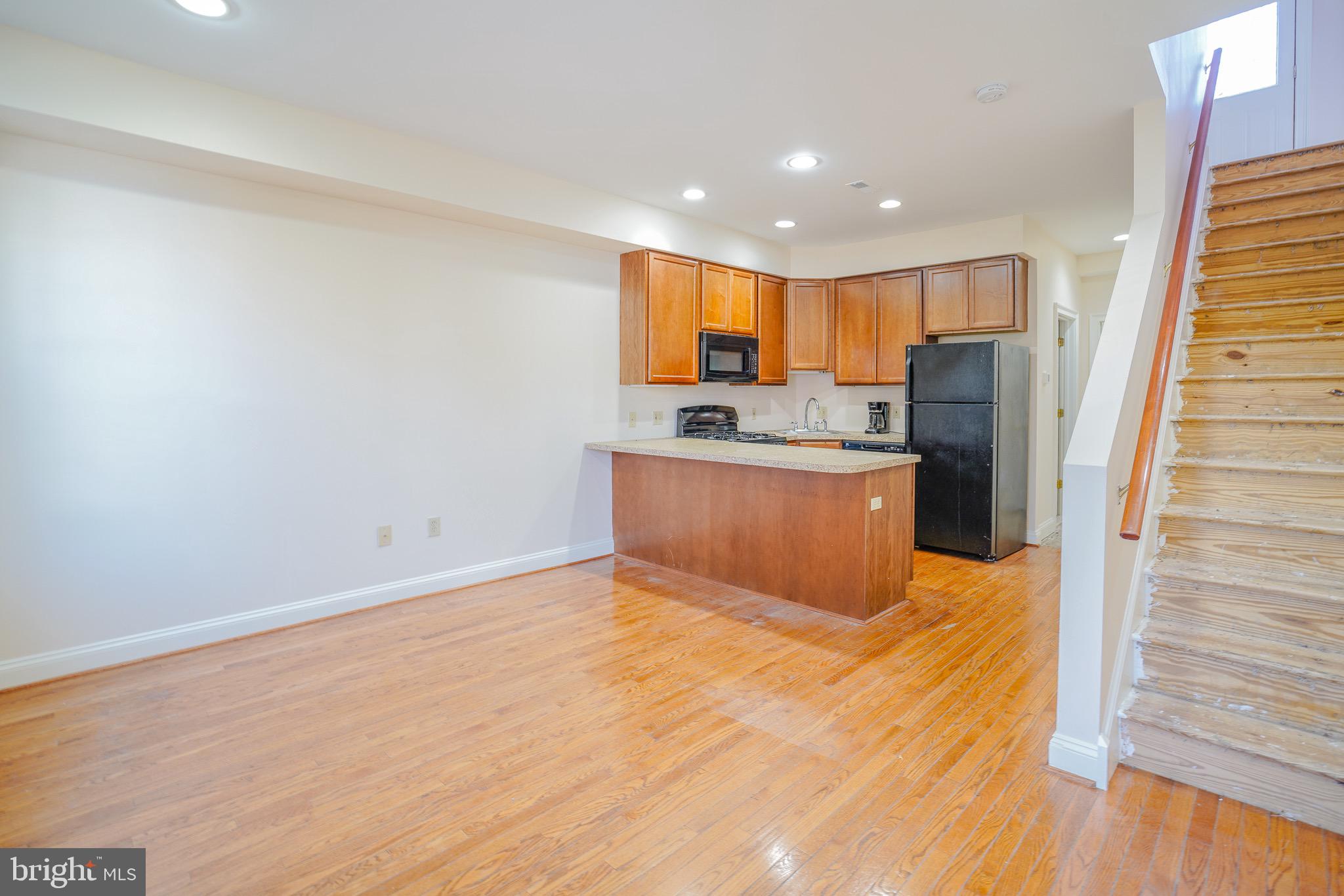 FAIRMOUNT - Residential Lease