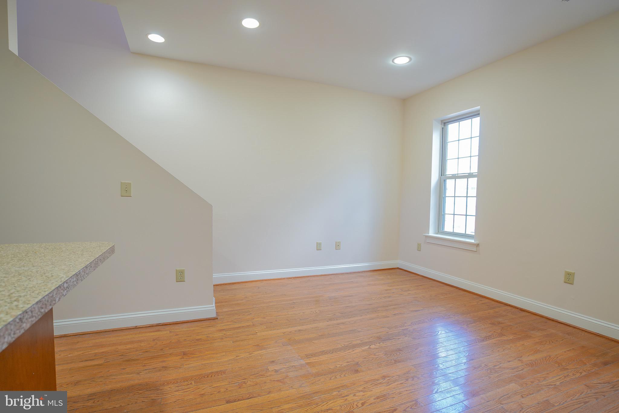 FAIRMOUNT - Residential Lease