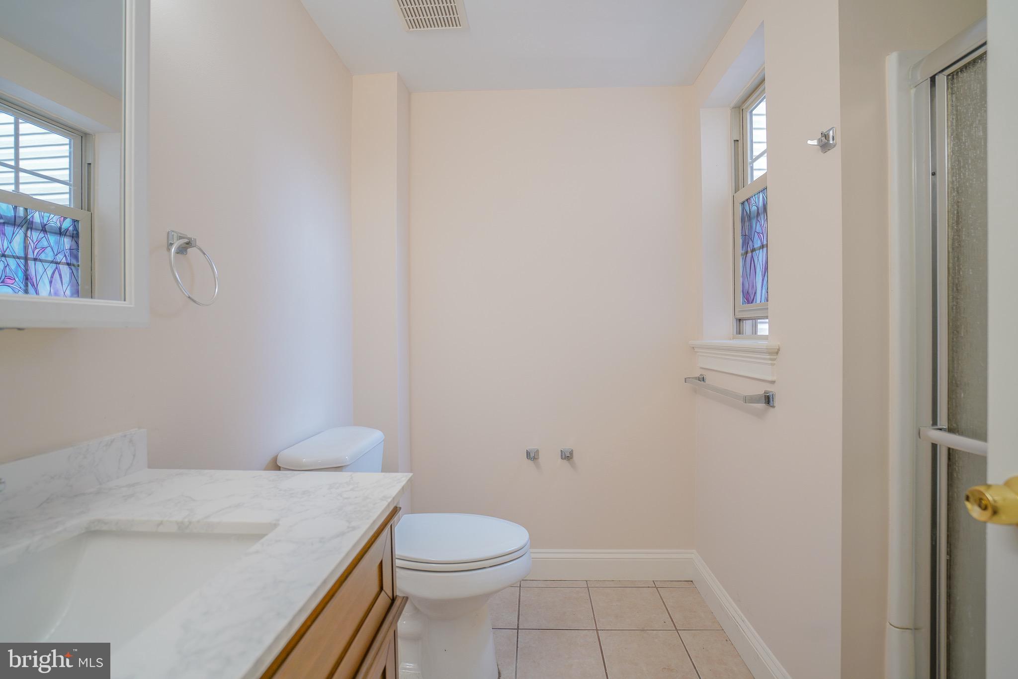 FAIRMOUNT - Residential Lease