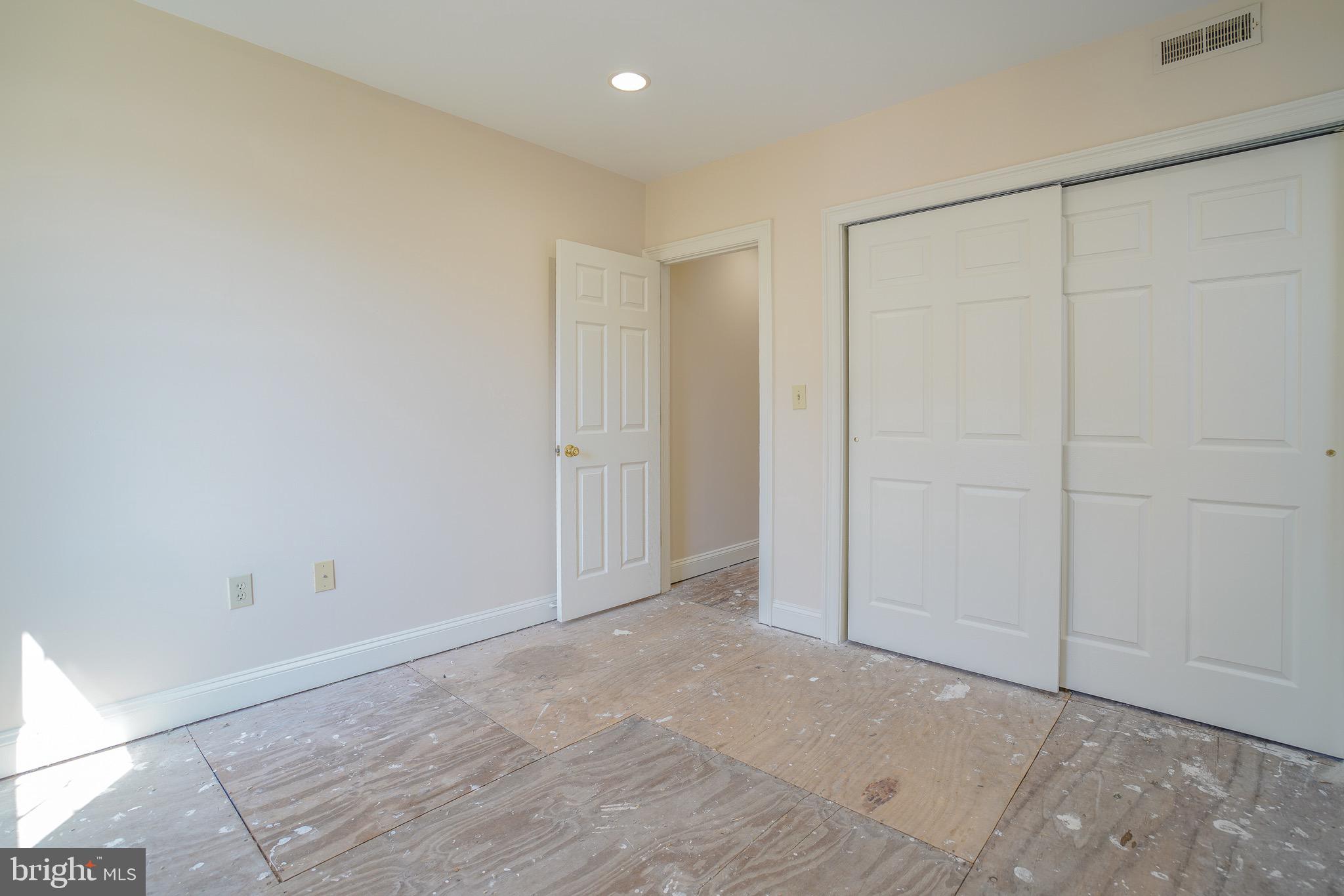 FAIRMOUNT - Residential Lease