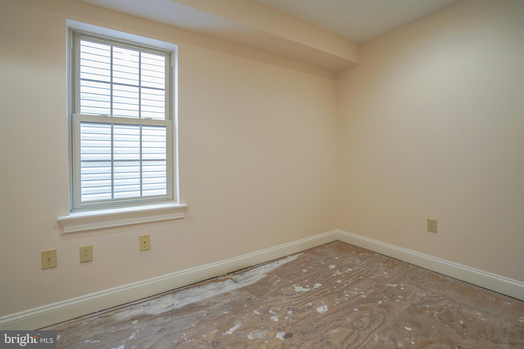 FAIRMOUNT - Residential Lease
