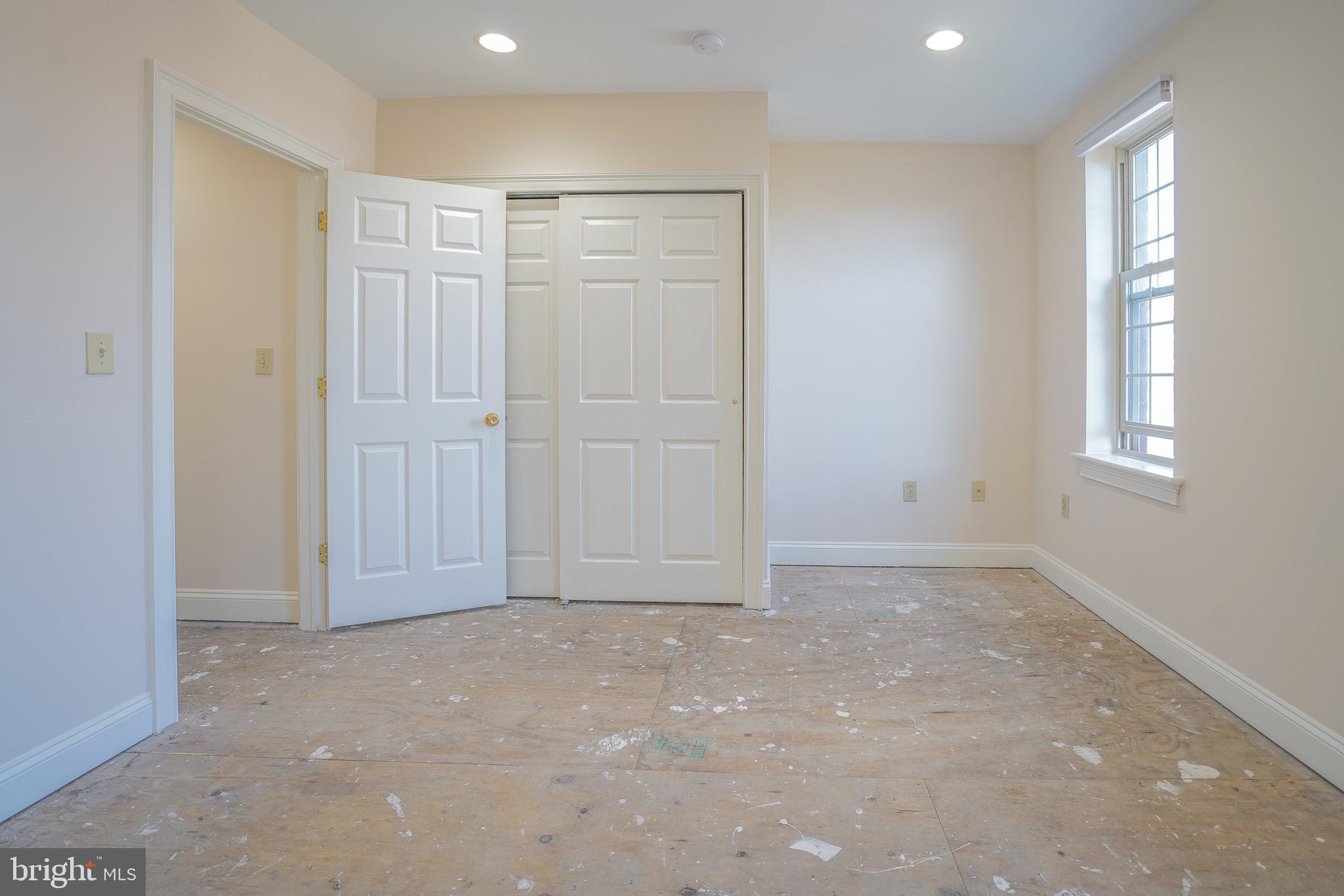 FAIRMOUNT - Residential Lease
