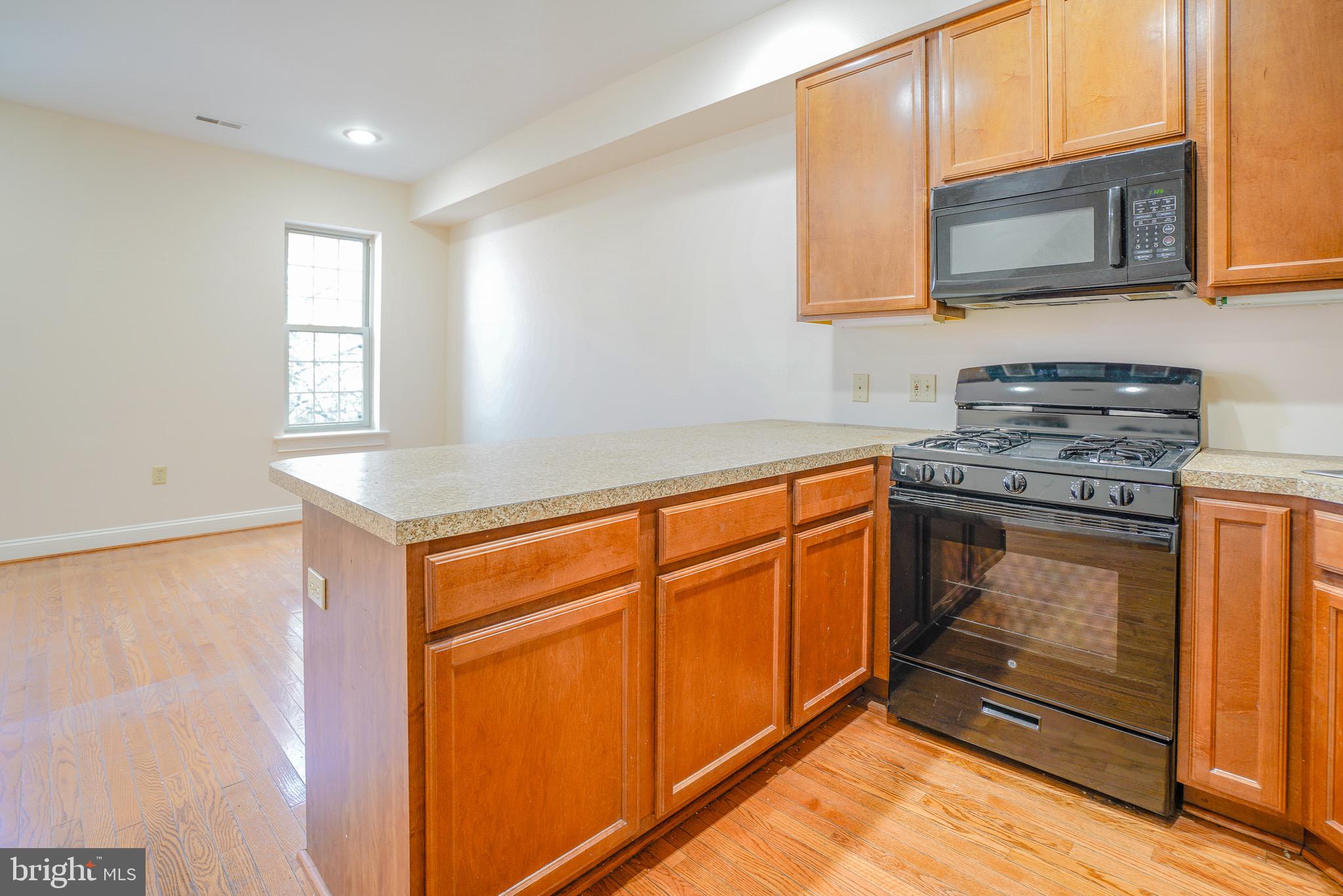 FAIRMOUNT - Residential Lease