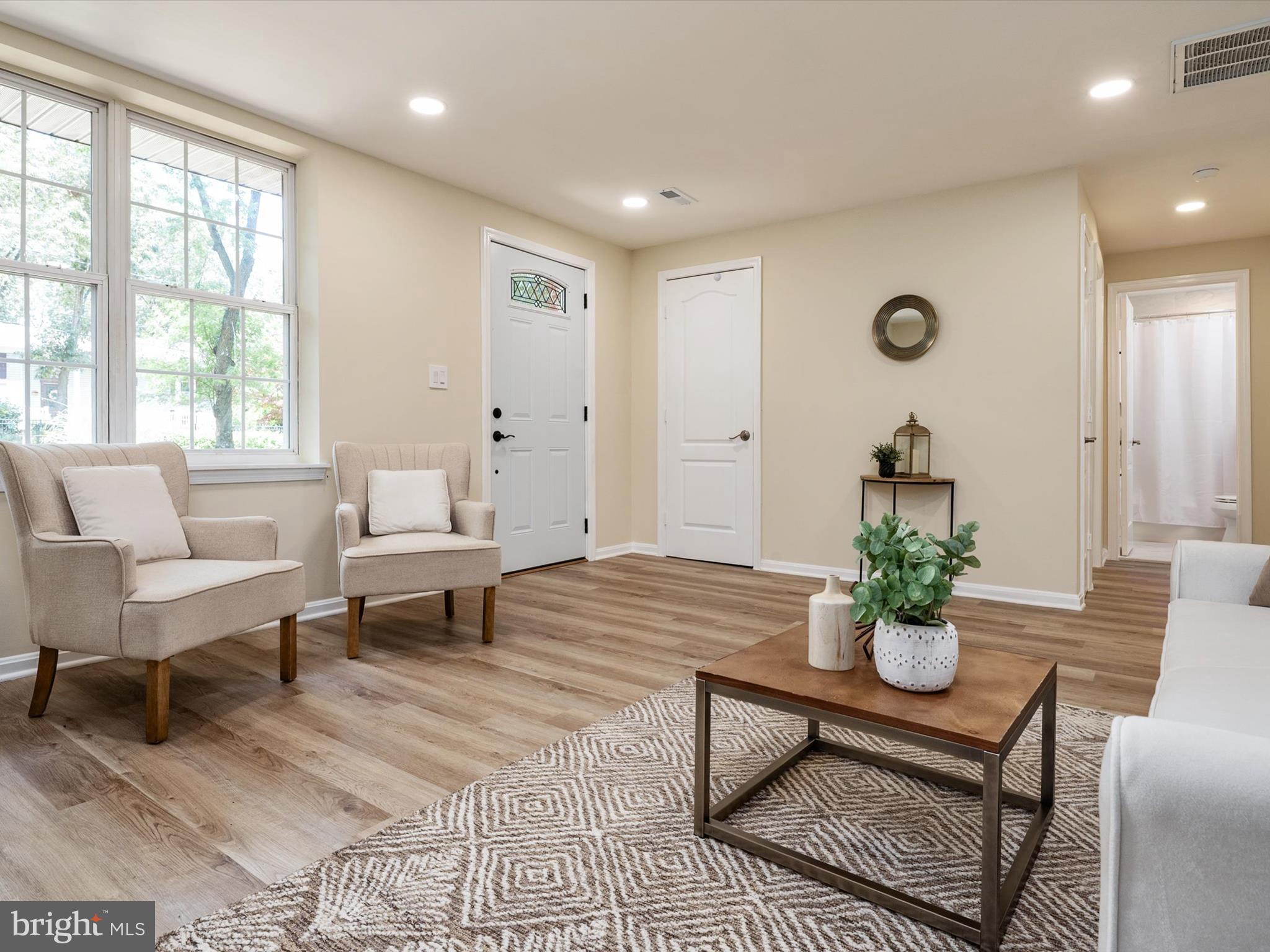 HUNTERS HARBOR - Residential