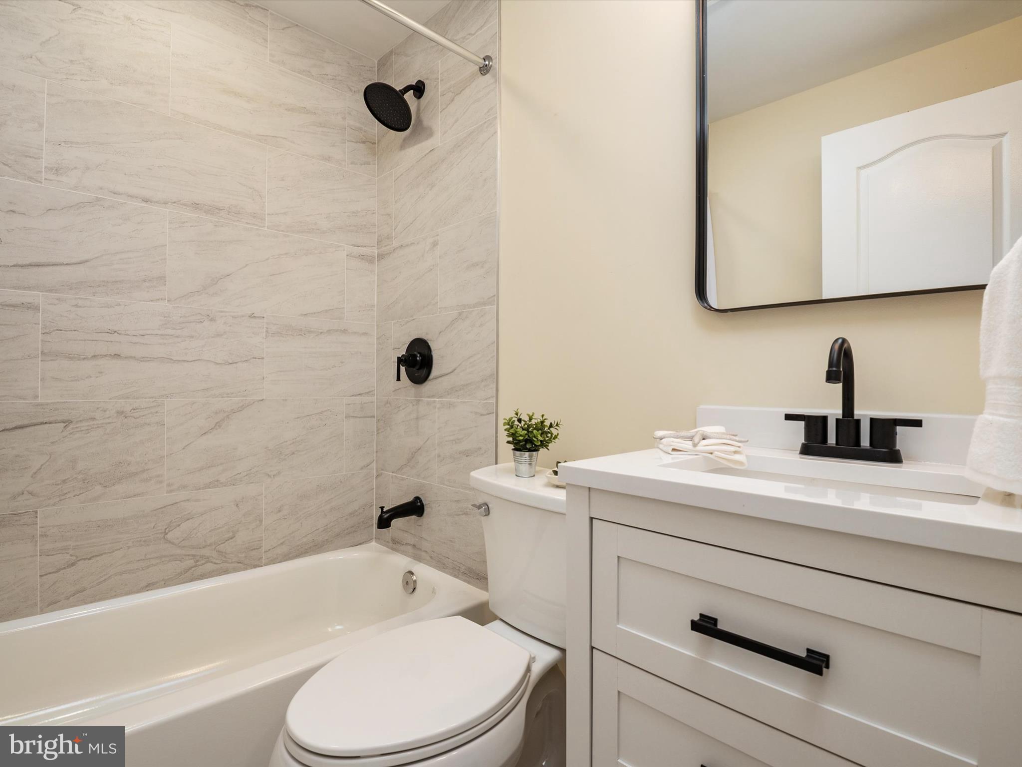 HUNTERS HARBOR - Residential