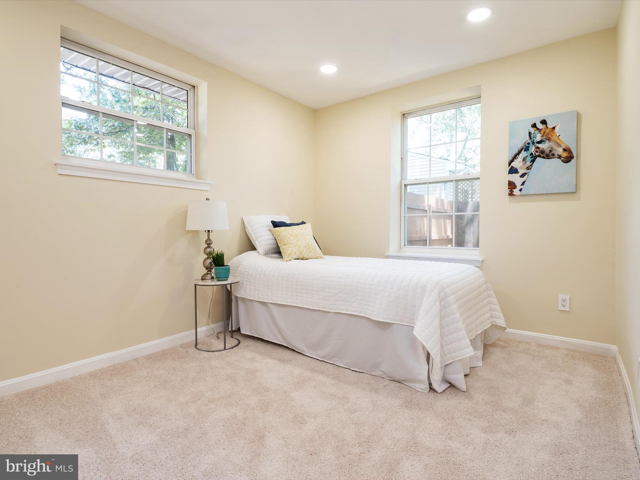 HUNTERS HARBOR - Residential