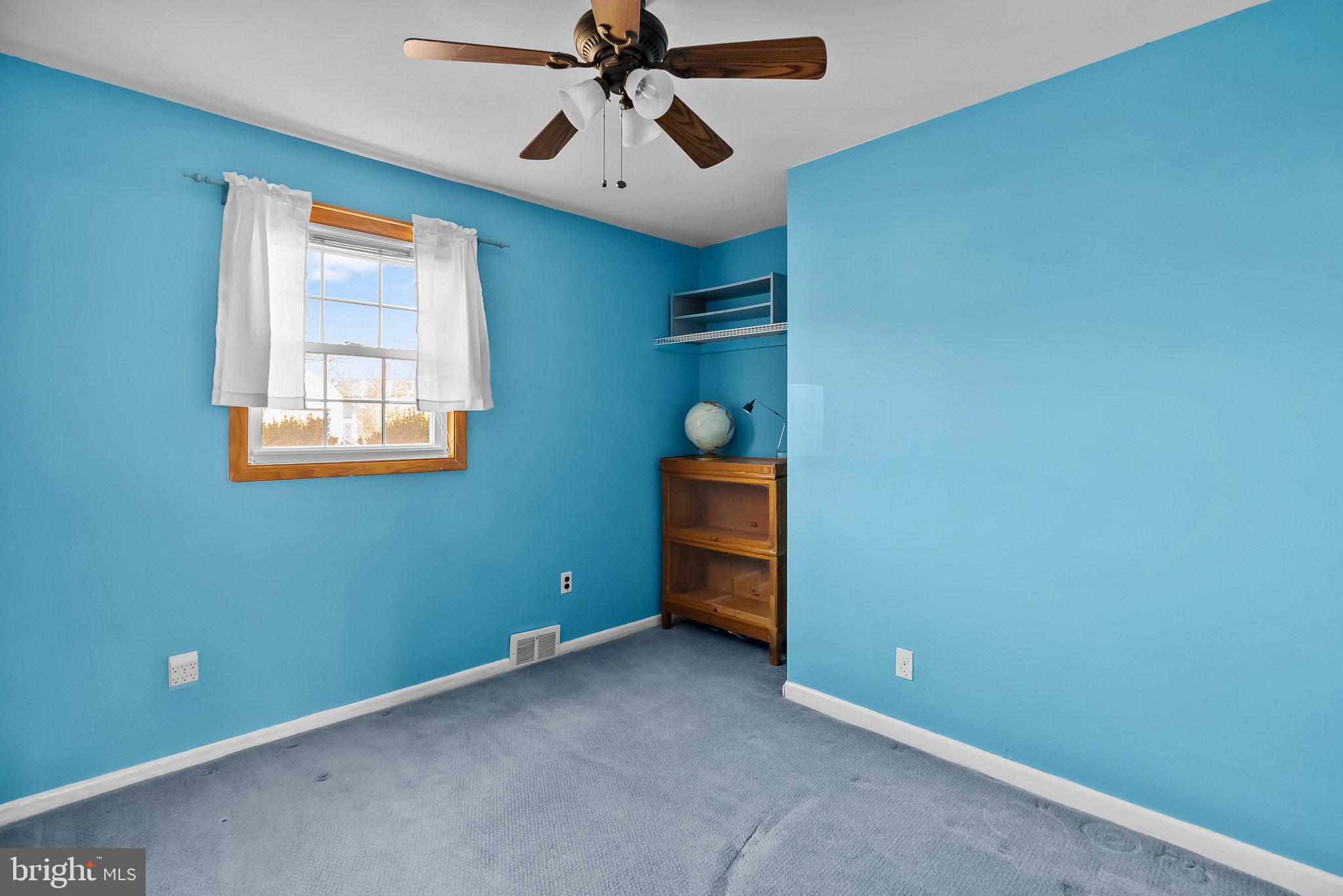 PINECREST - Residential