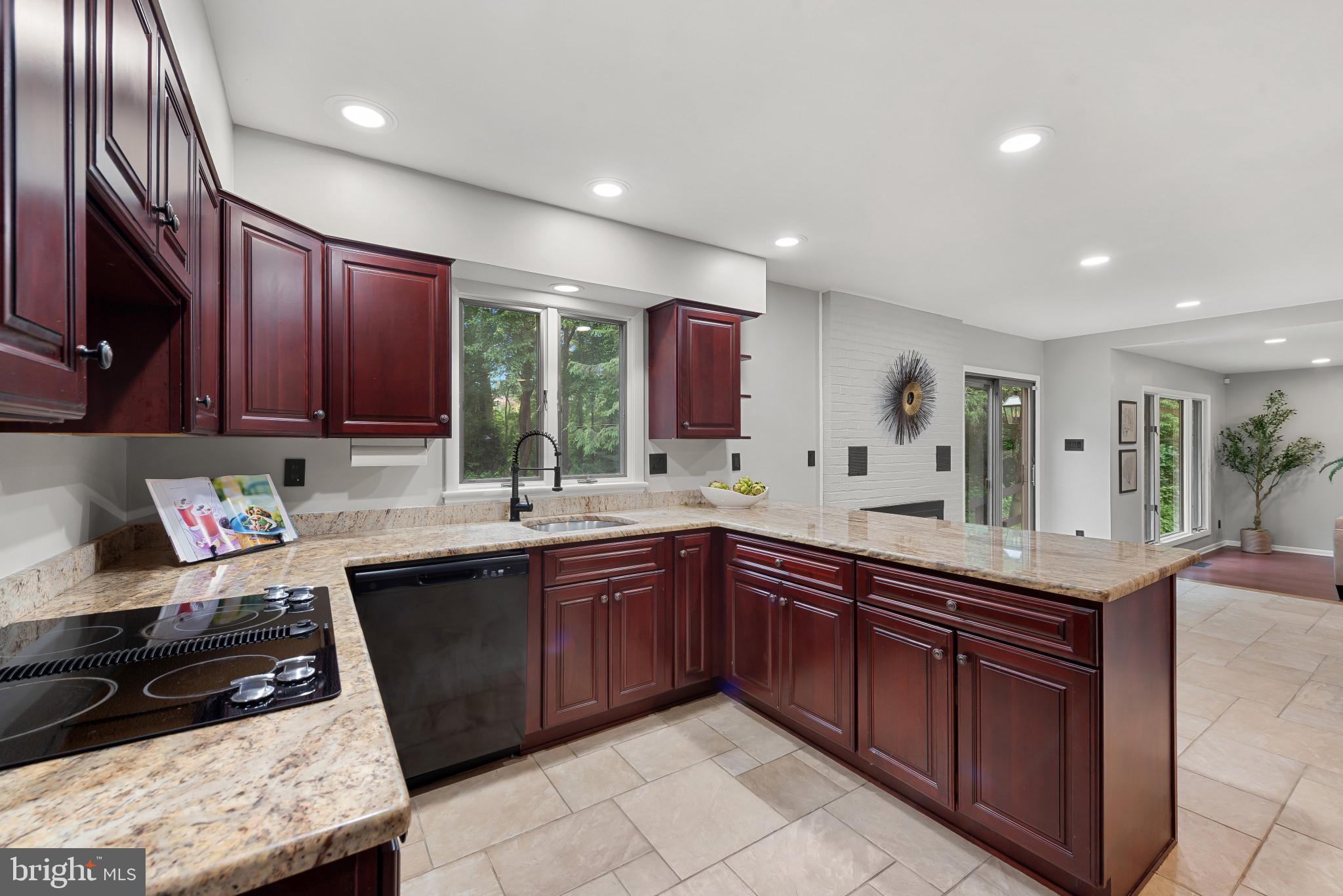 CYPRESS CREEK - Residential