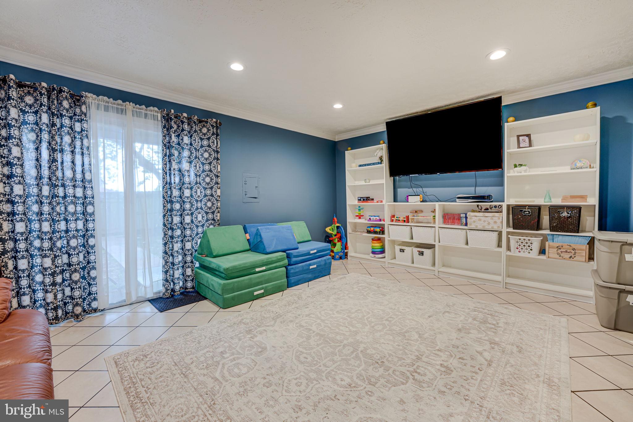 GEORGETOWN - Residential