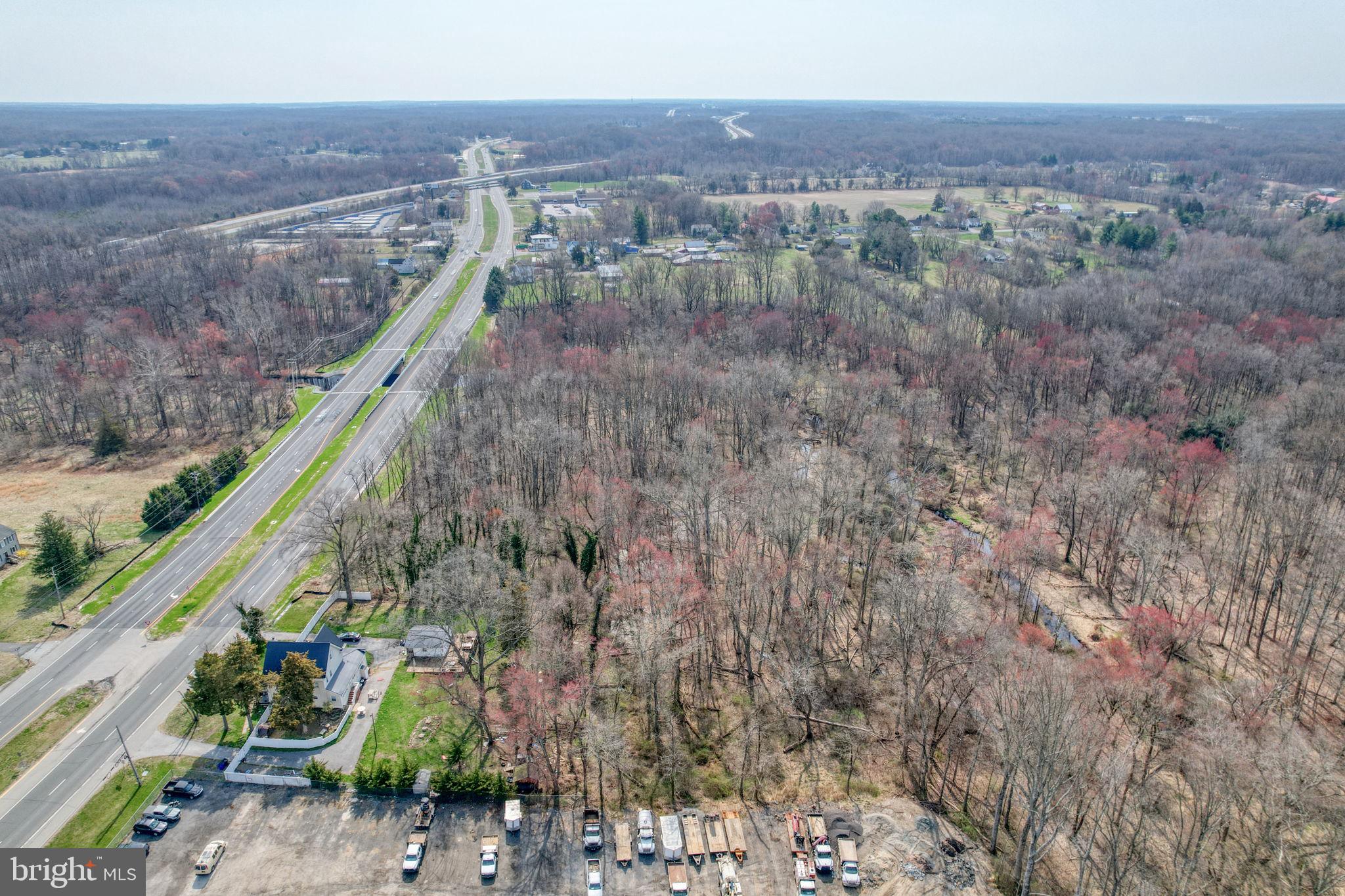 4391 DUPONT PARKWAY
