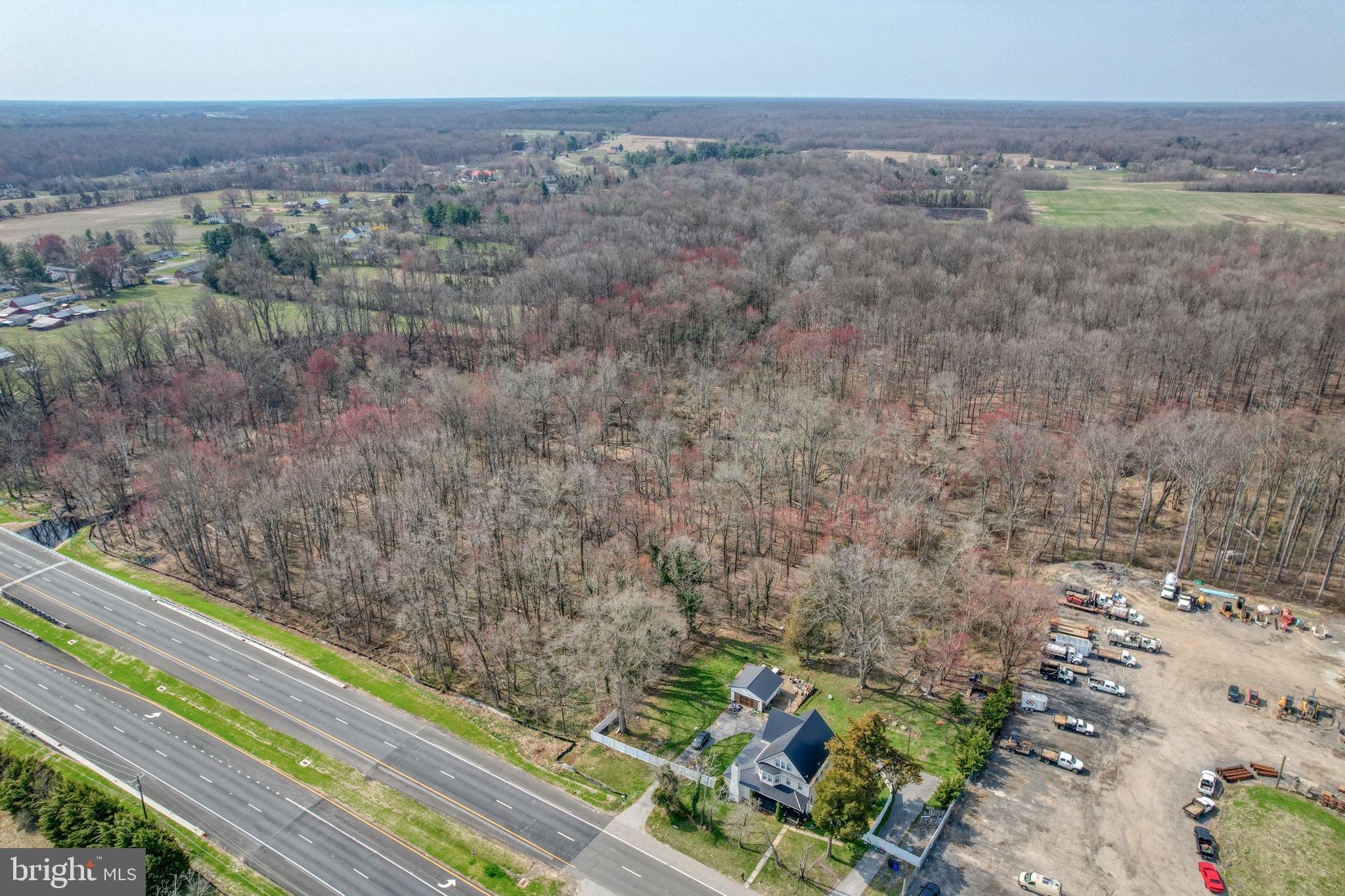 4391 DUPONT PARKWAY