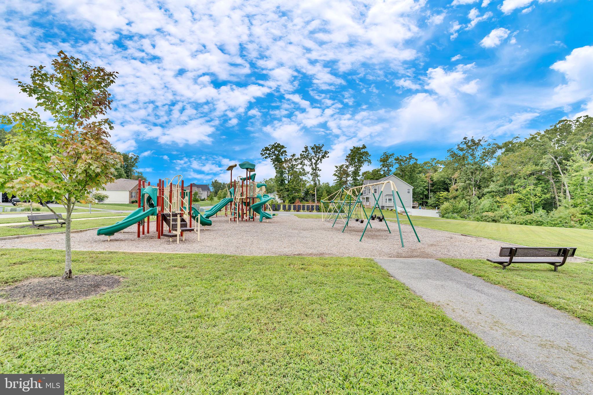 OAKLAND HALL - Residential