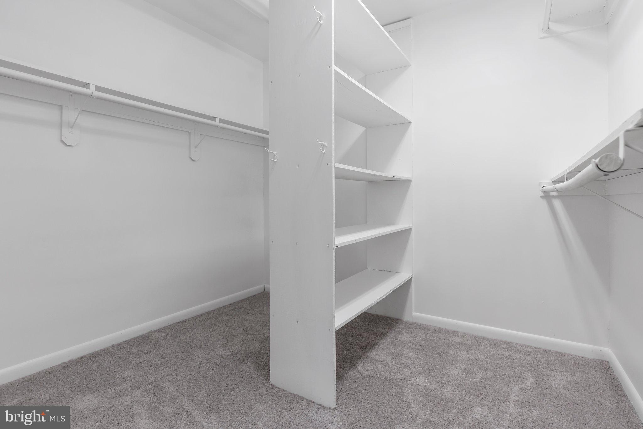 OAKRIDGE / COUNTRY RIDGE - Residential