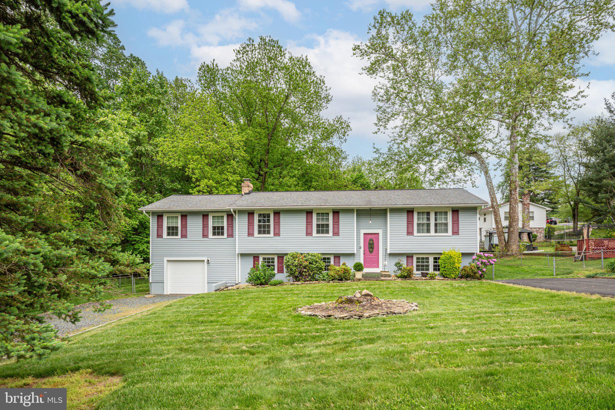 OAKRIDGE / COUNTRY RIDGE - Residential
