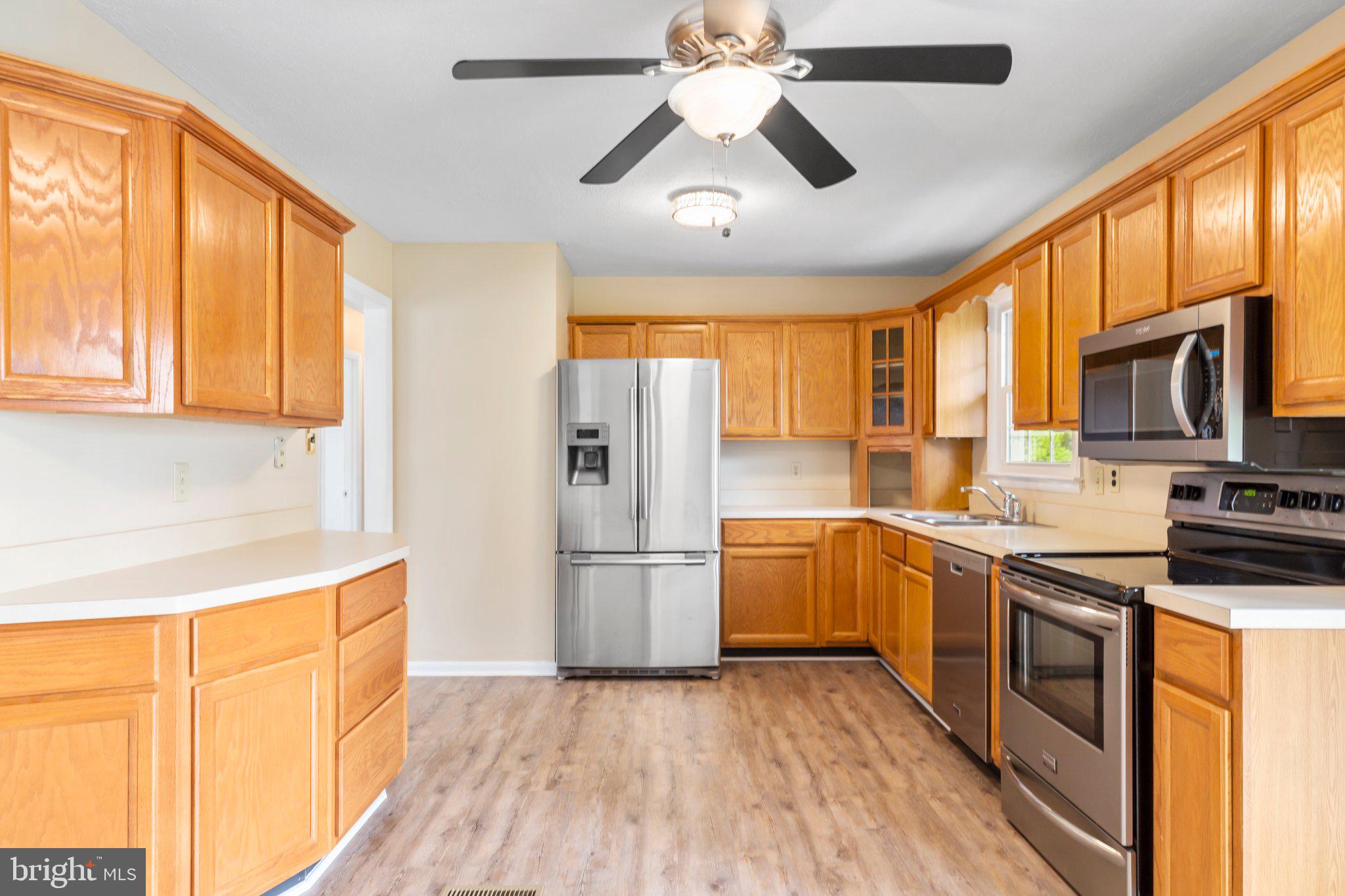 OAKRIDGE / COUNTRY RIDGE - Residential