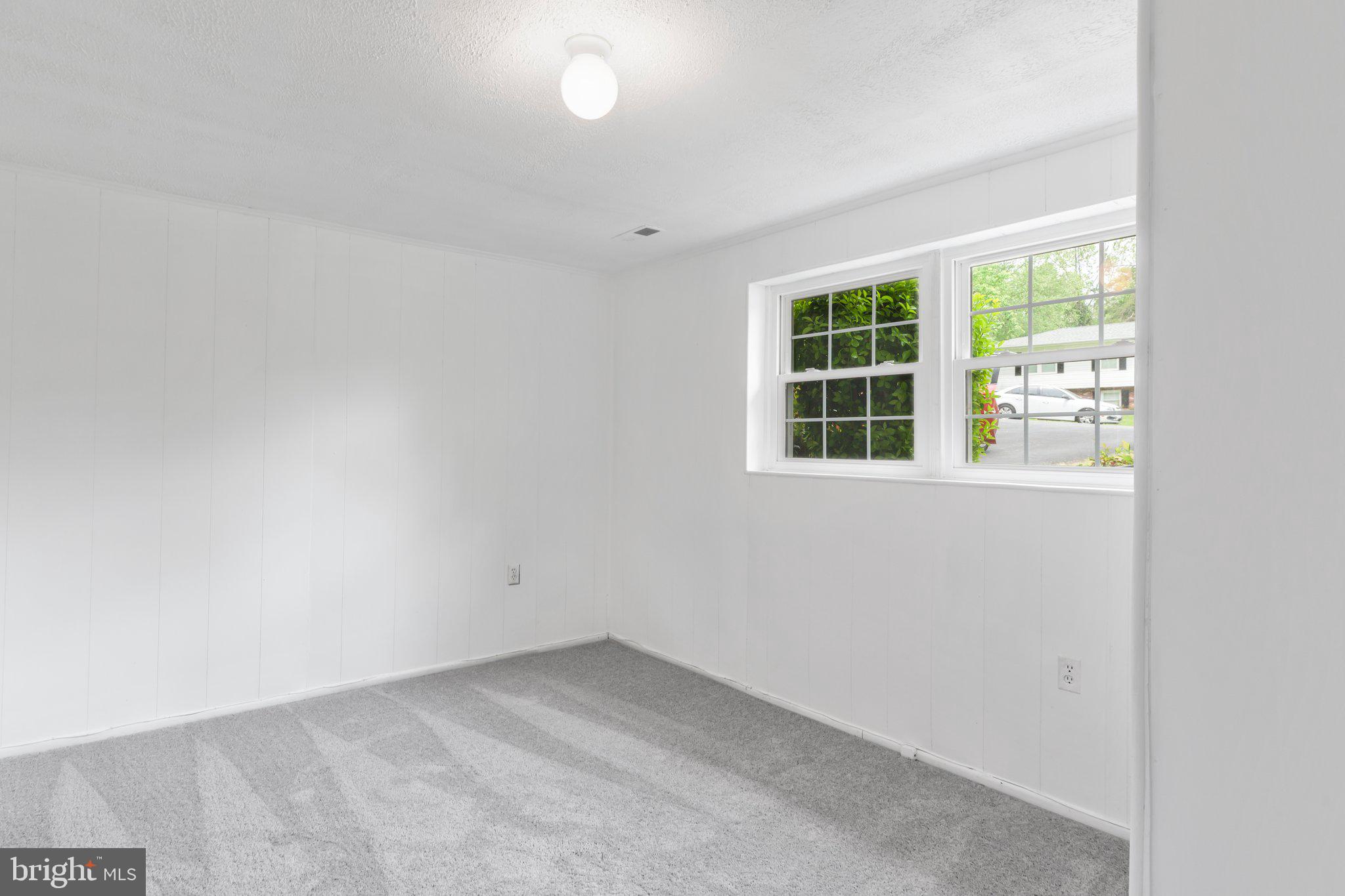 OAKRIDGE / COUNTRY RIDGE - Residential