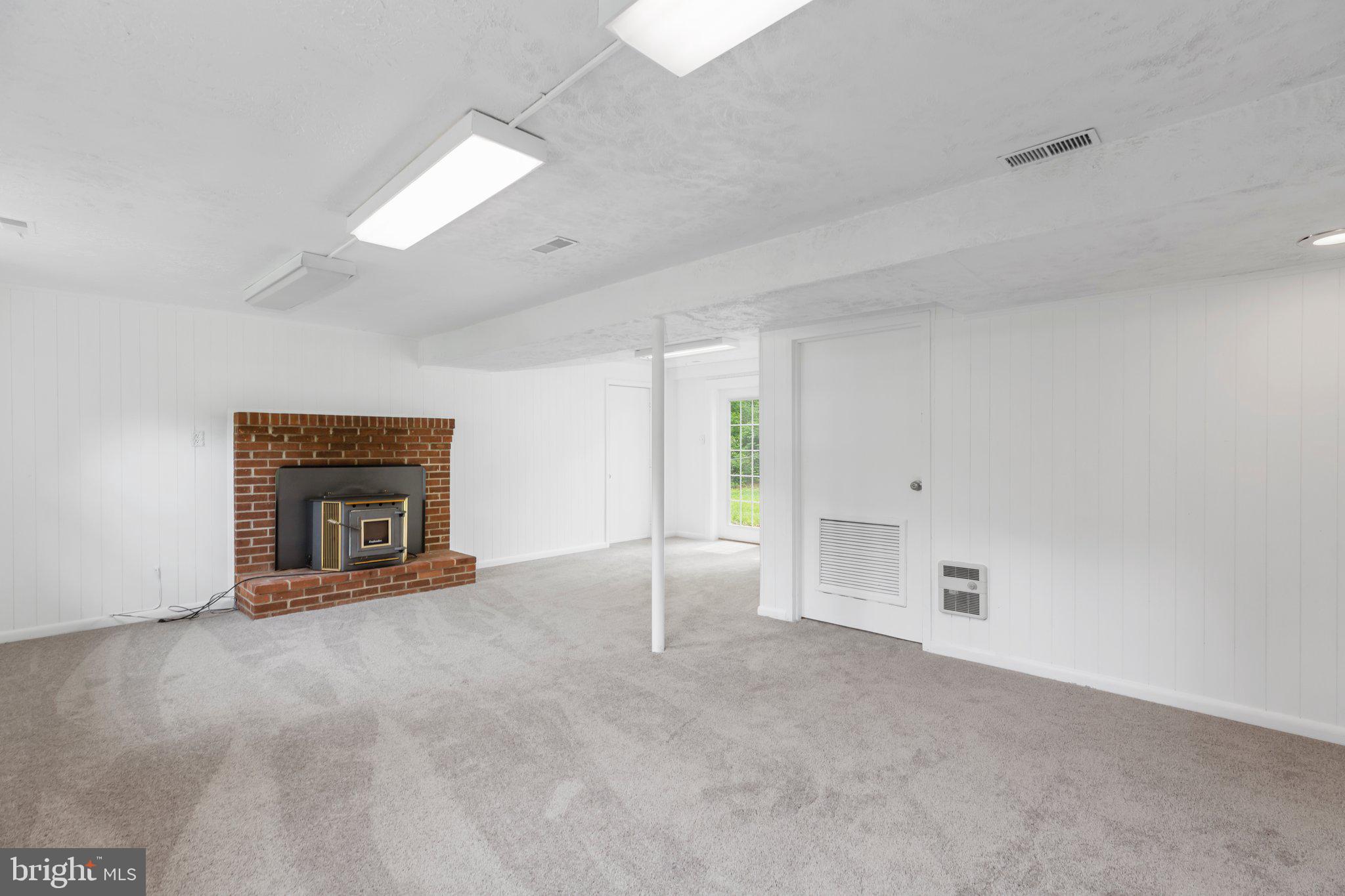 OAKRIDGE / COUNTRY RIDGE - Residential