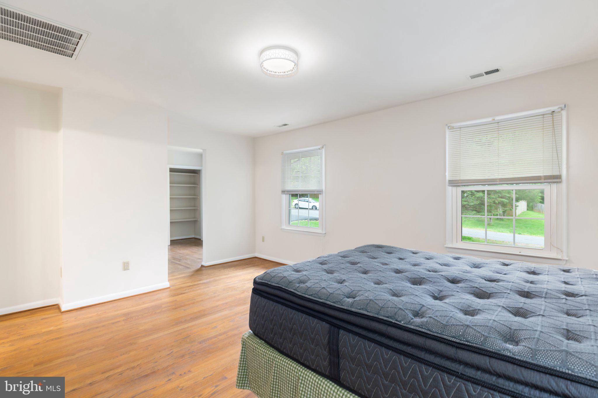 OAKRIDGE / COUNTRY RIDGE - Residential