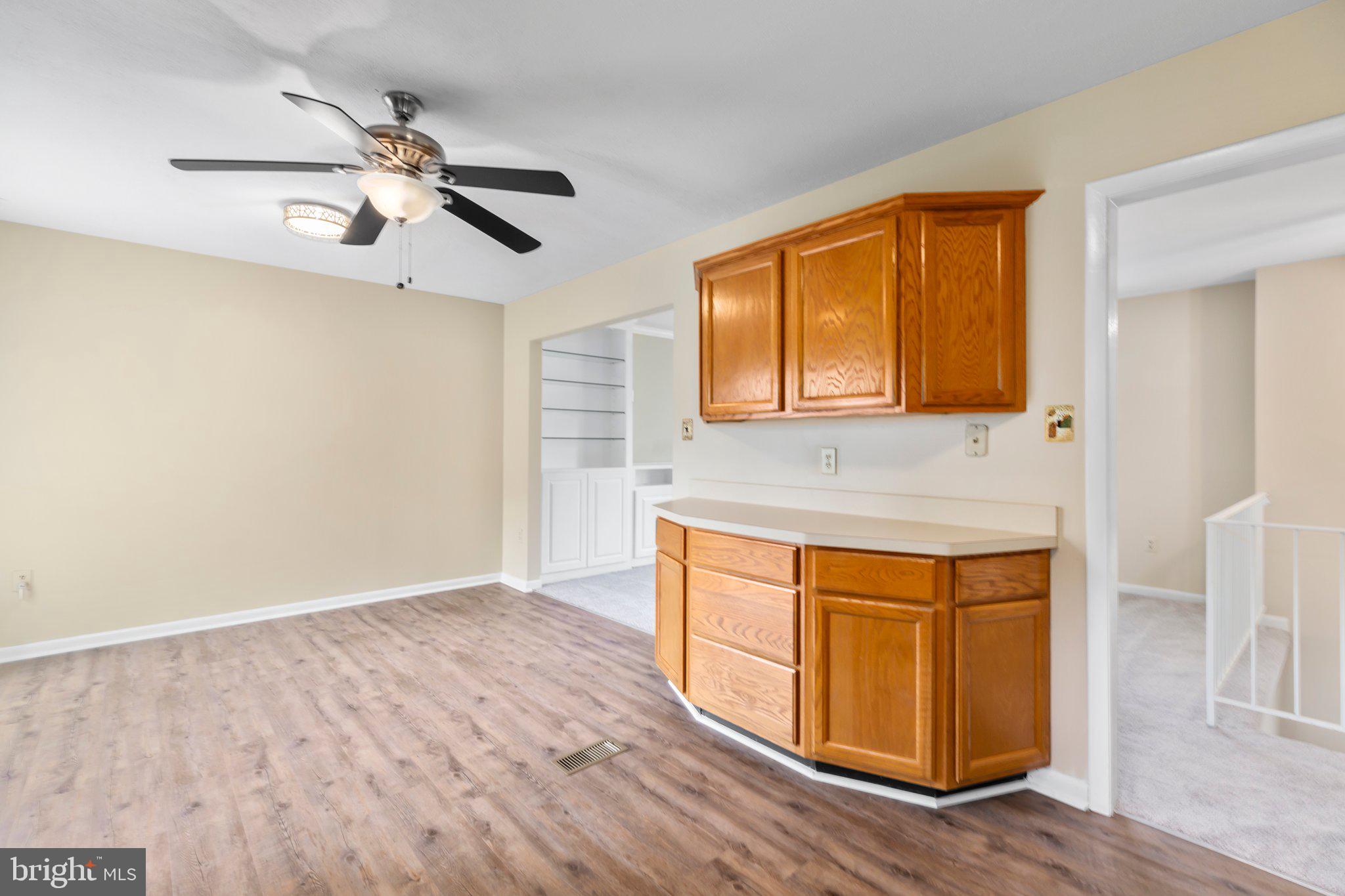 OAKRIDGE / COUNTRY RIDGE - Residential